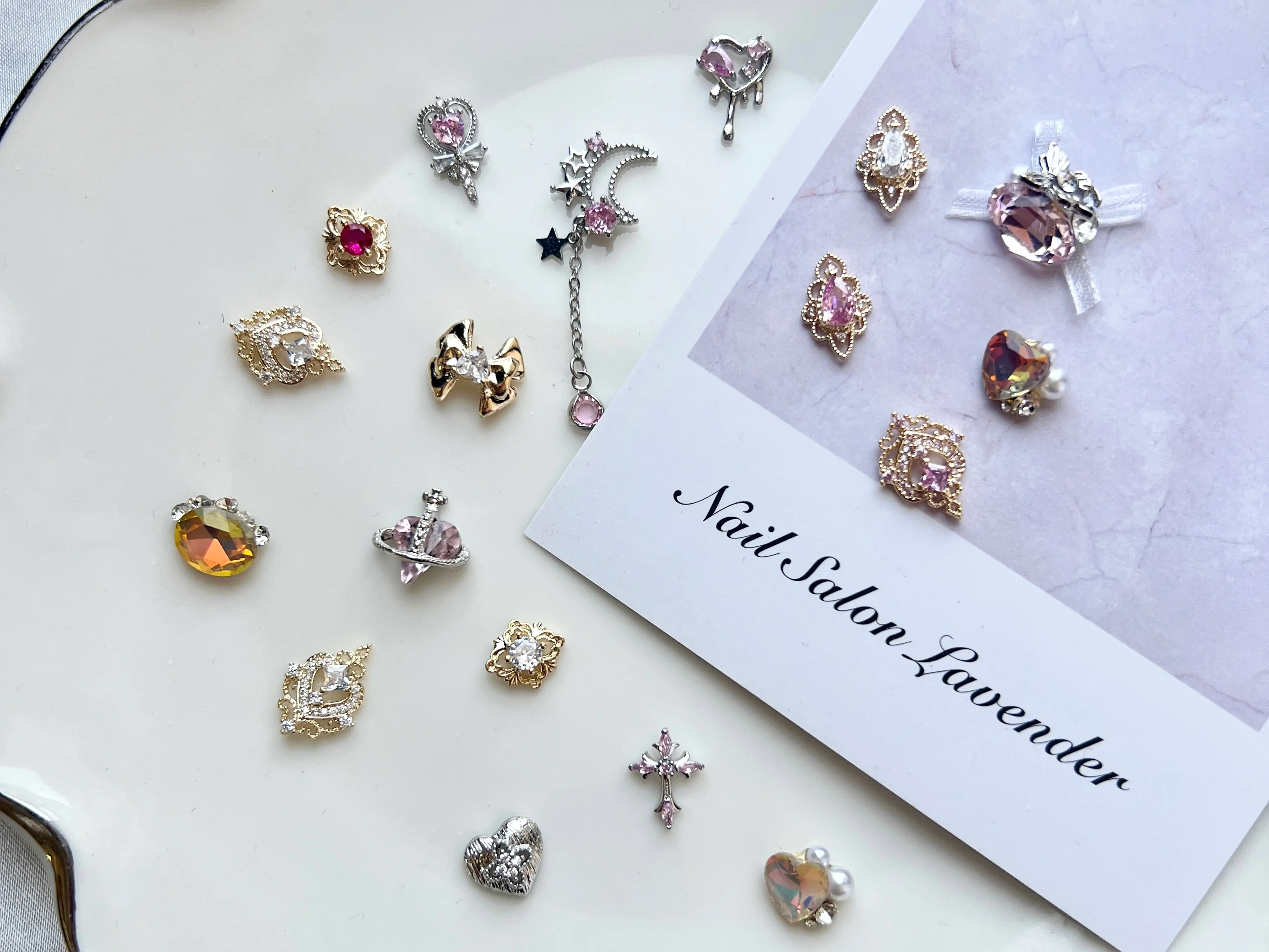 ネイルサロン　ラベンダーの内観・外観2