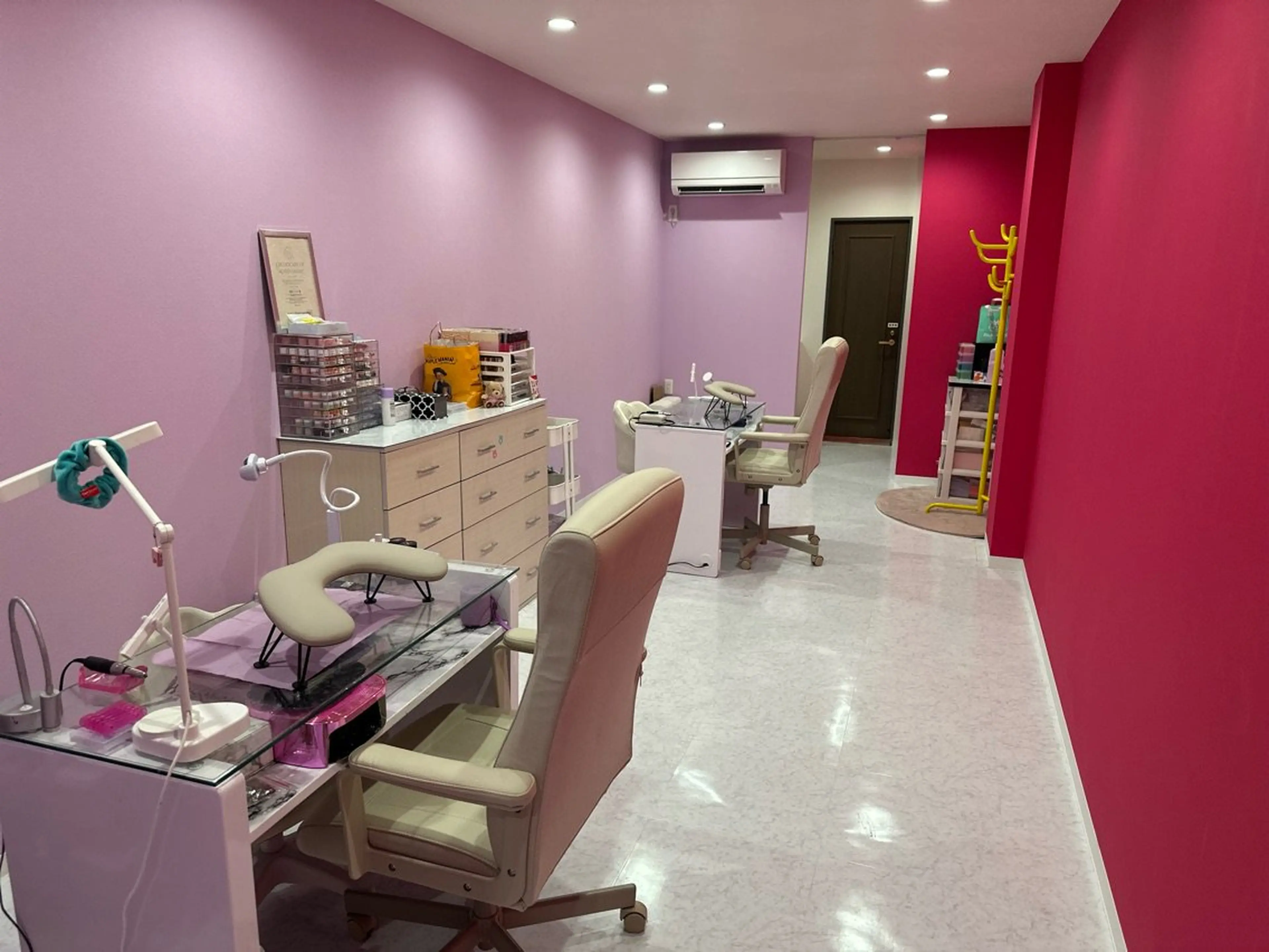 JillNailsの内観・外観1