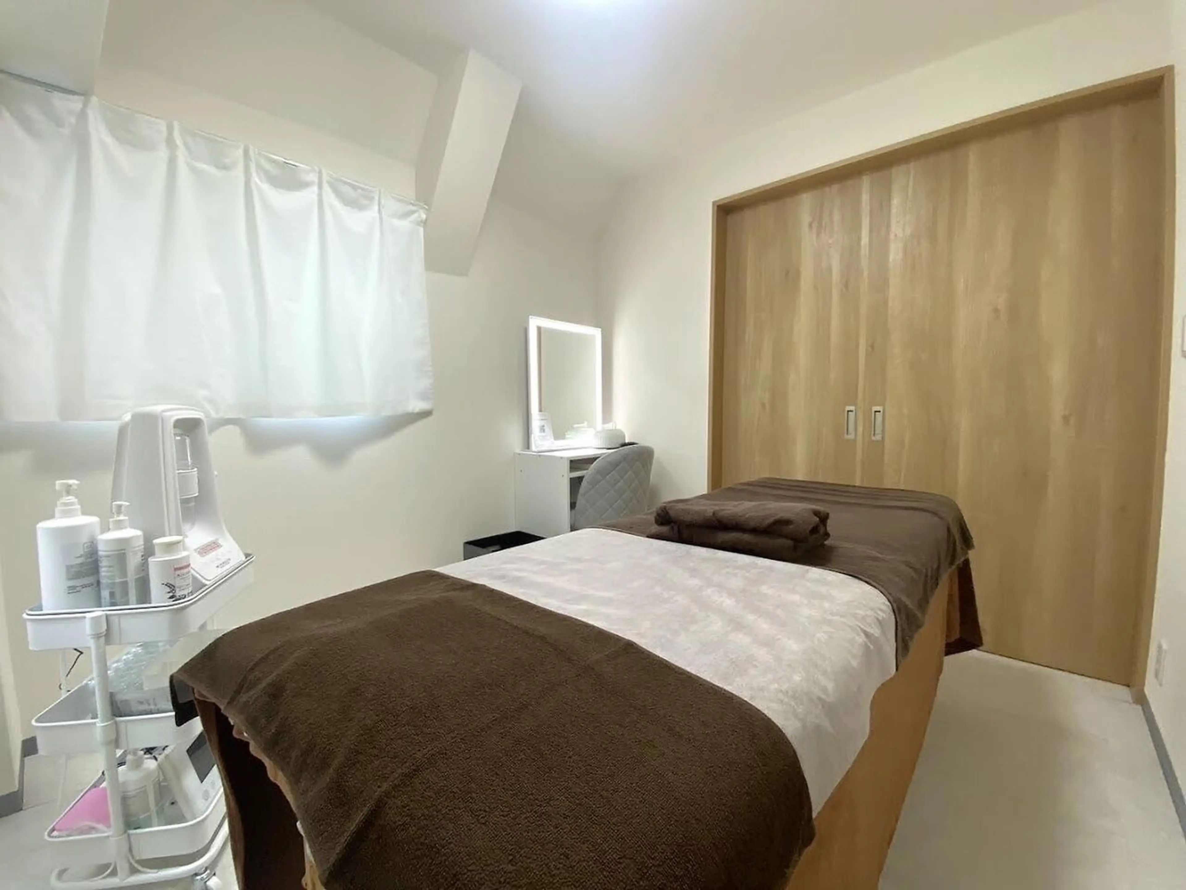 salon83【エイトミー】西船橋店の内観・外観3