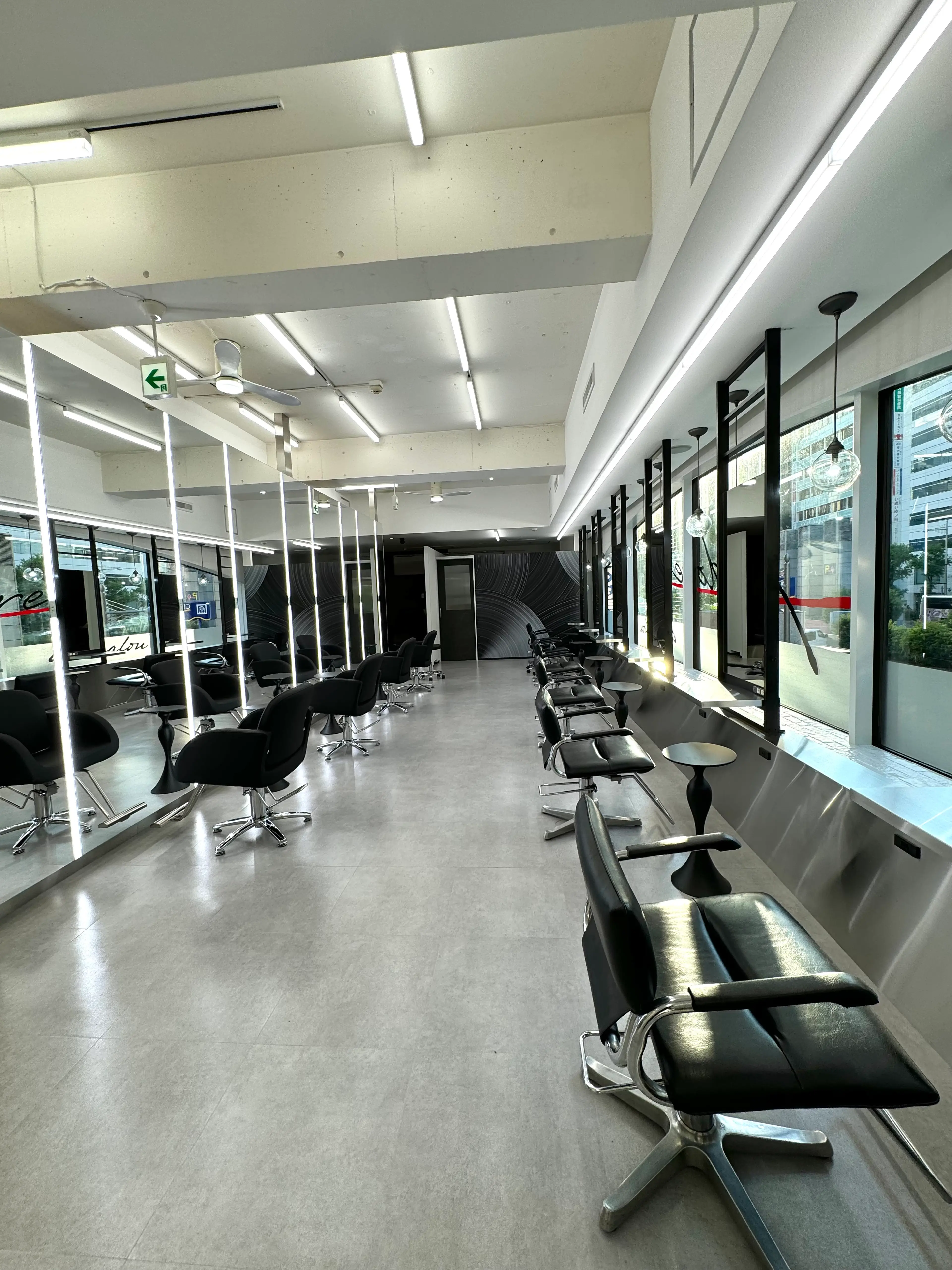 Ardore fiero 心斎橋店の内観・外観2