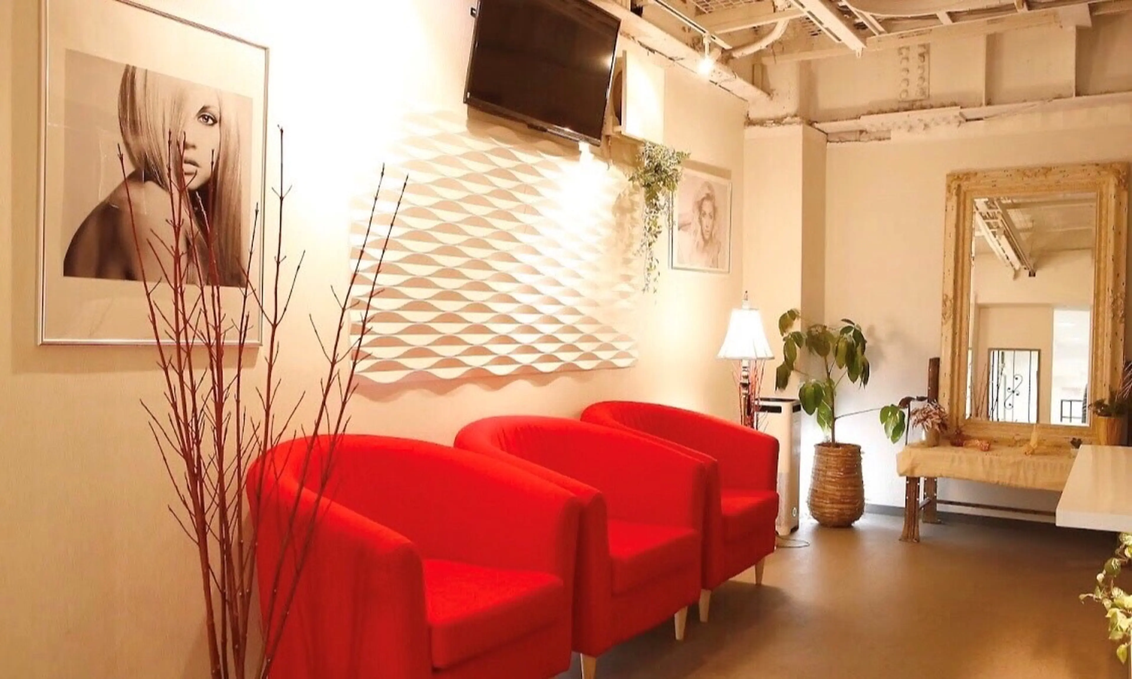 COLLECTIONの内観・外観1