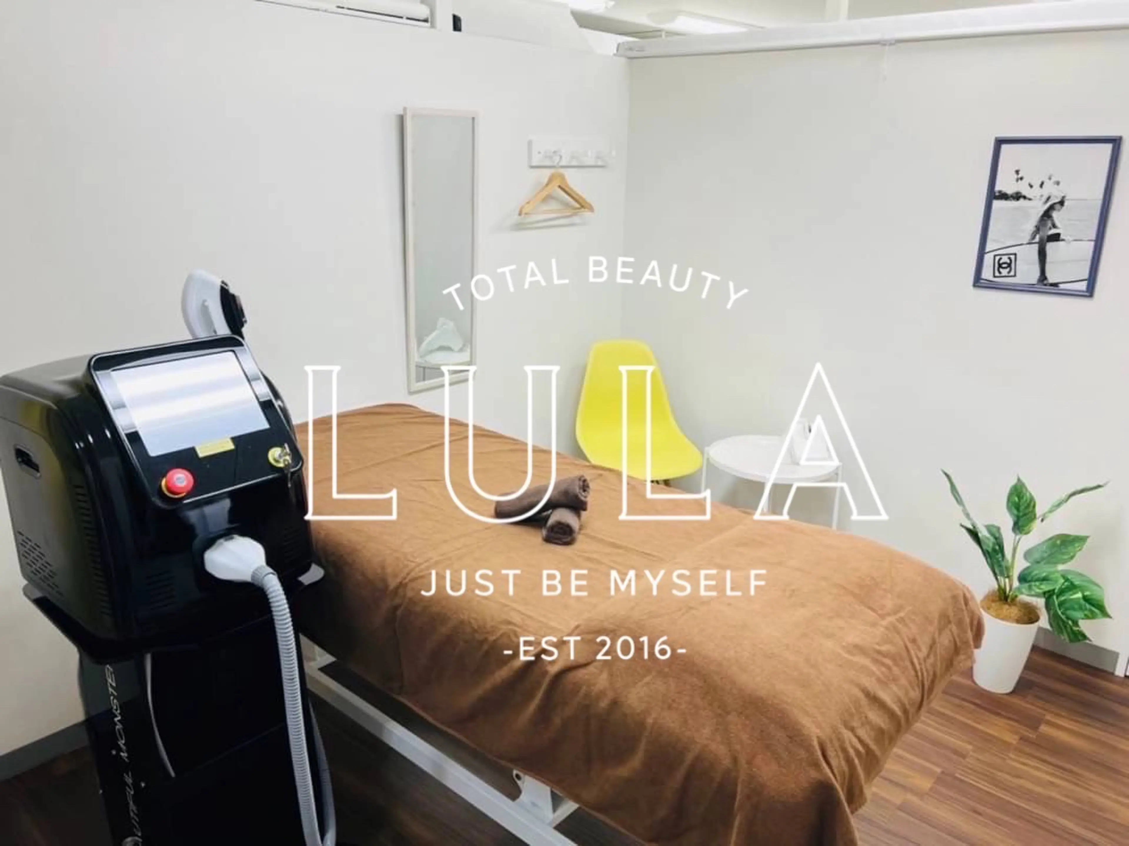 LULA池袋東口店の内観・外観1