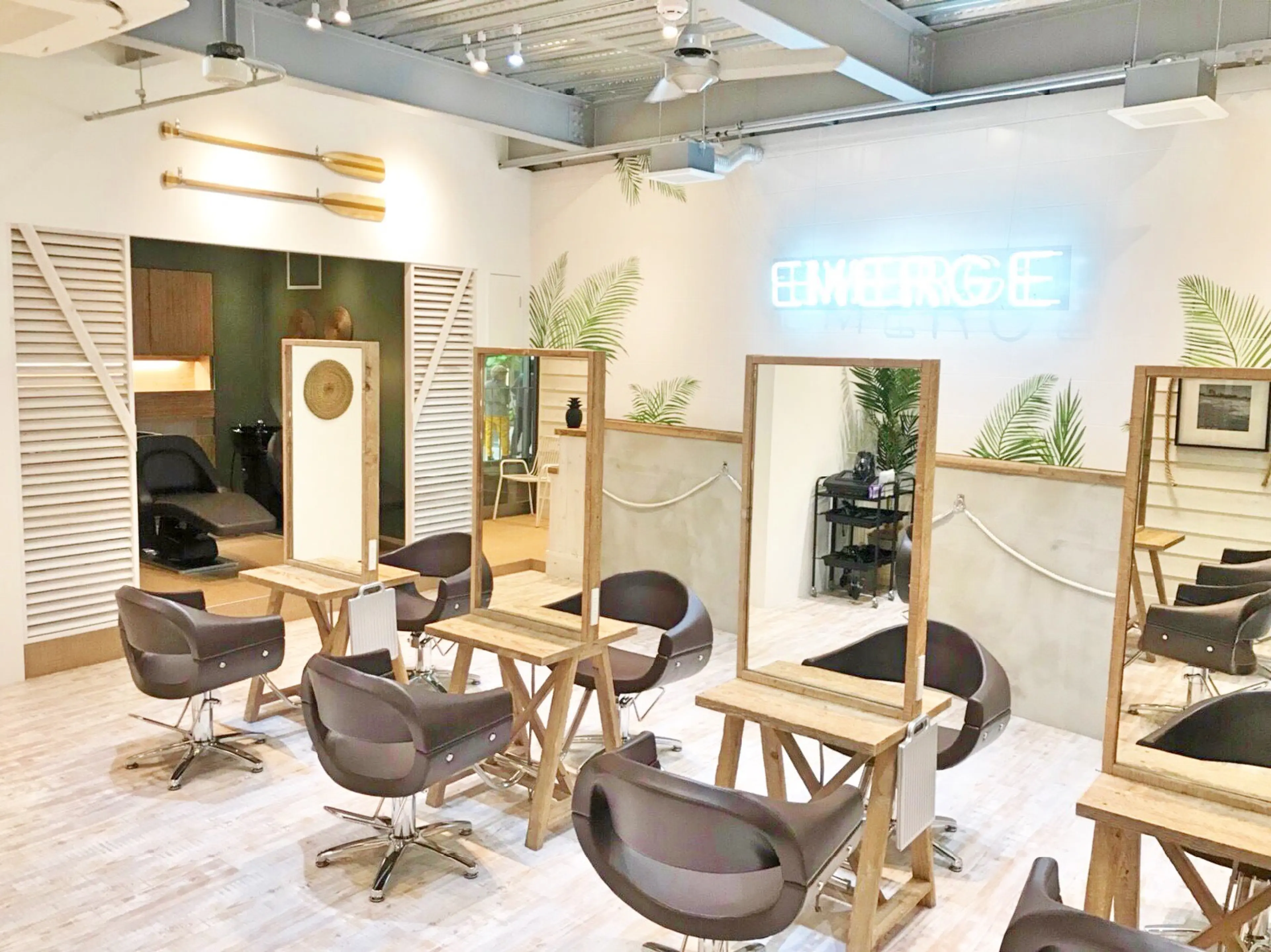 Emerge  辻堂駅店【エマージュ】の内観・外観1