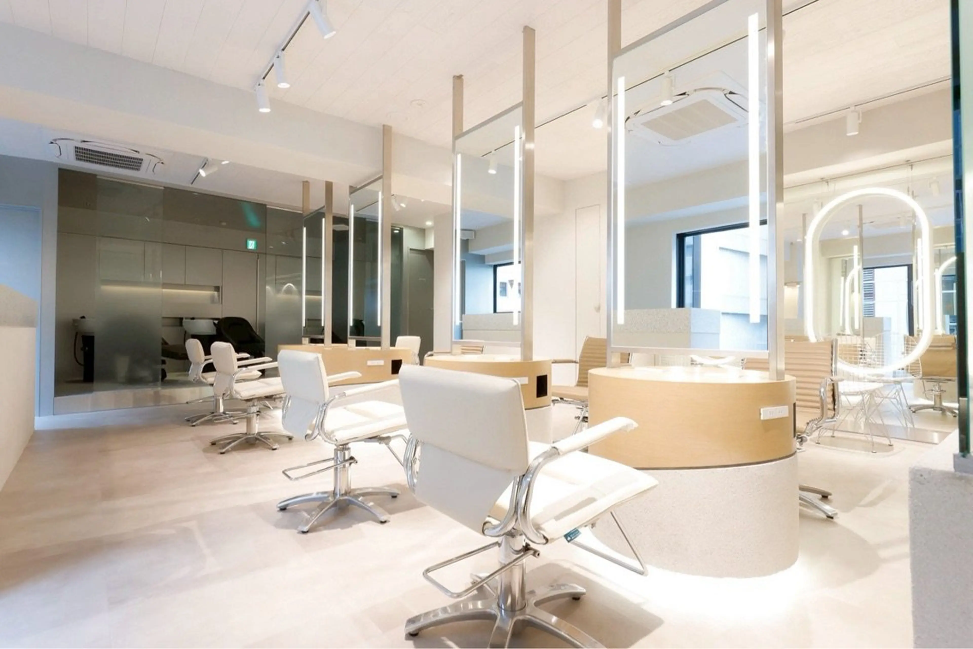 OMOCHAの内観・外観1