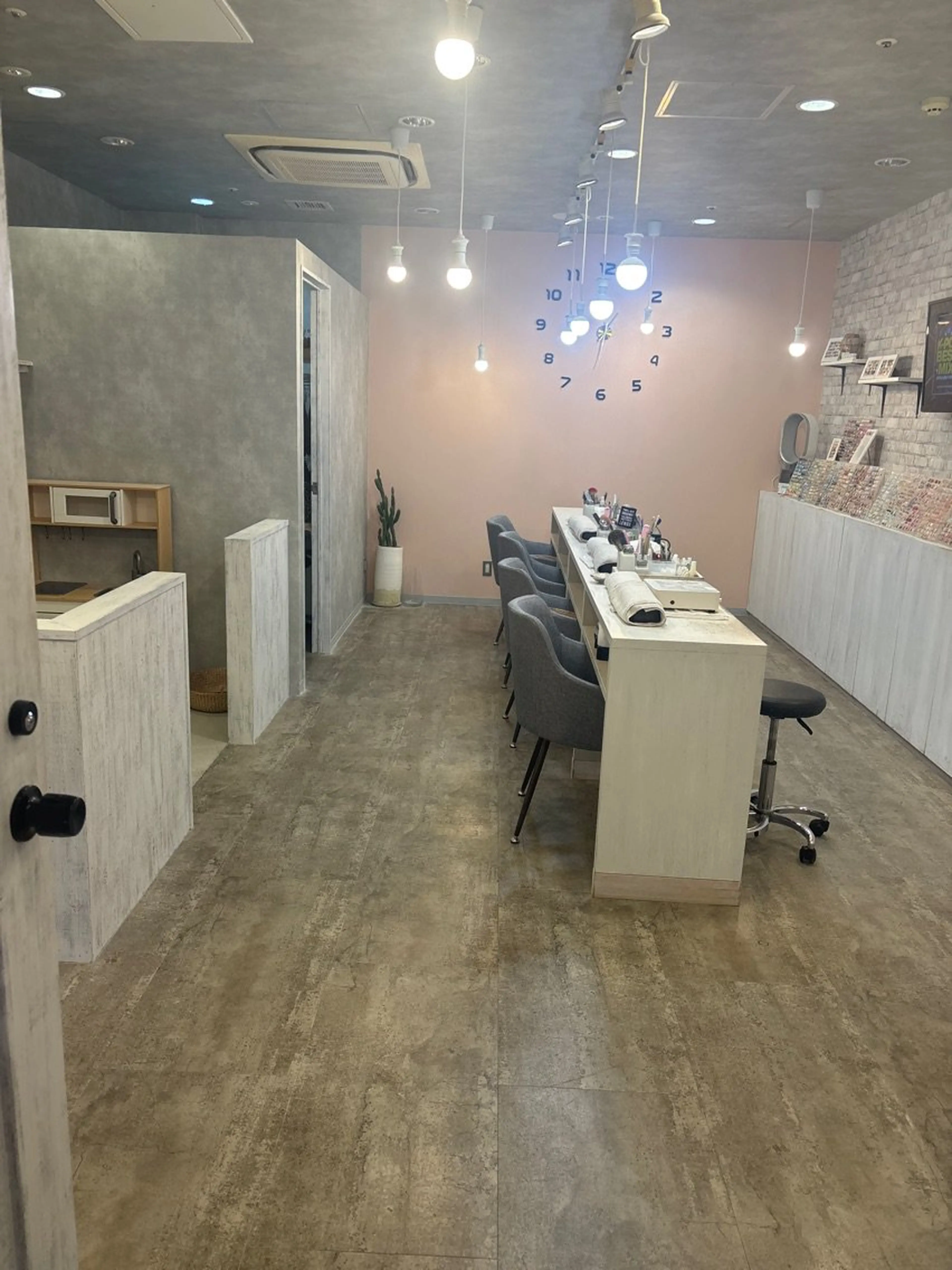 Nailed it!の内観・外観2