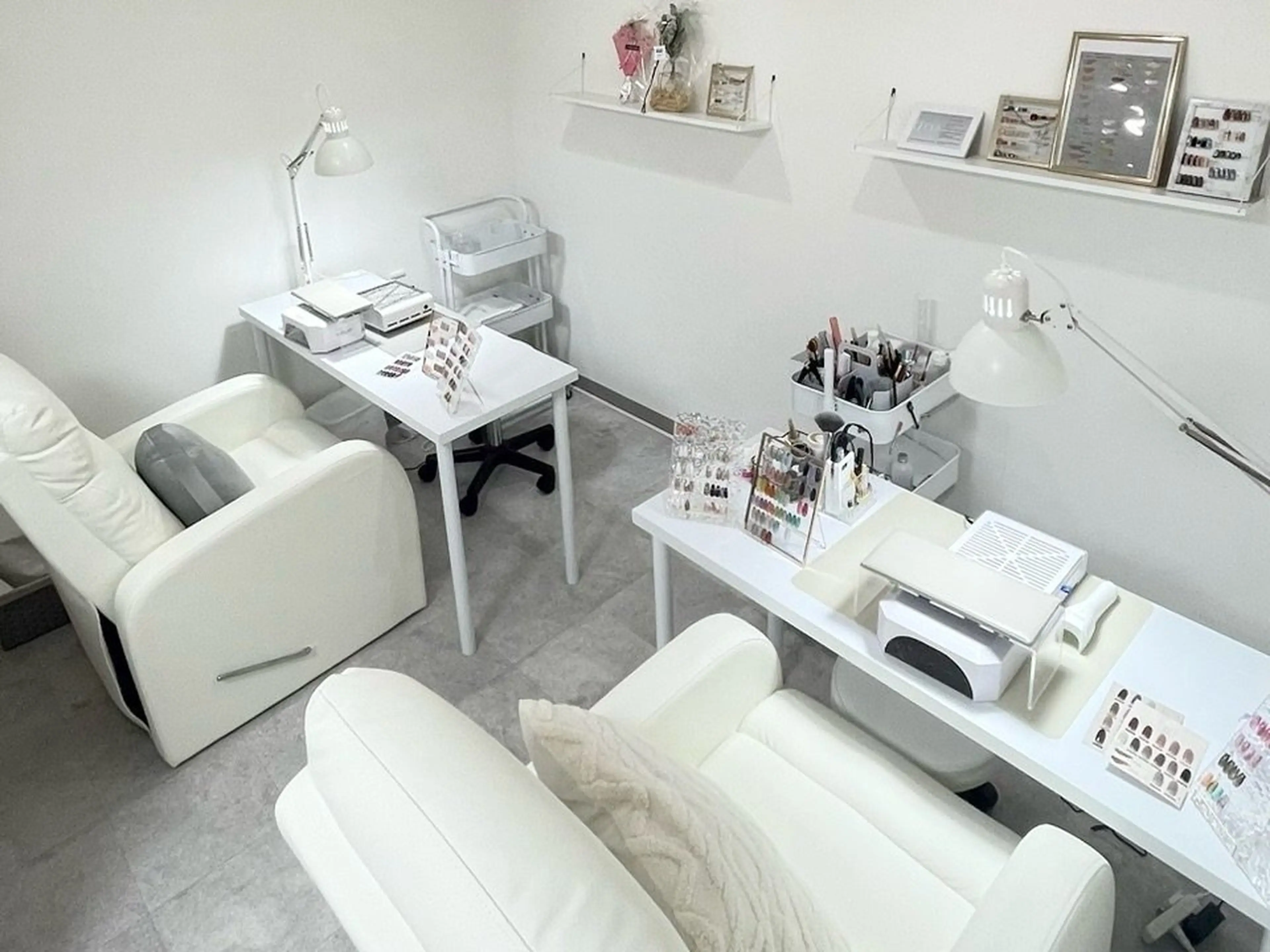 Nail & Eyelash • Eyebrow grisの内観・外観2