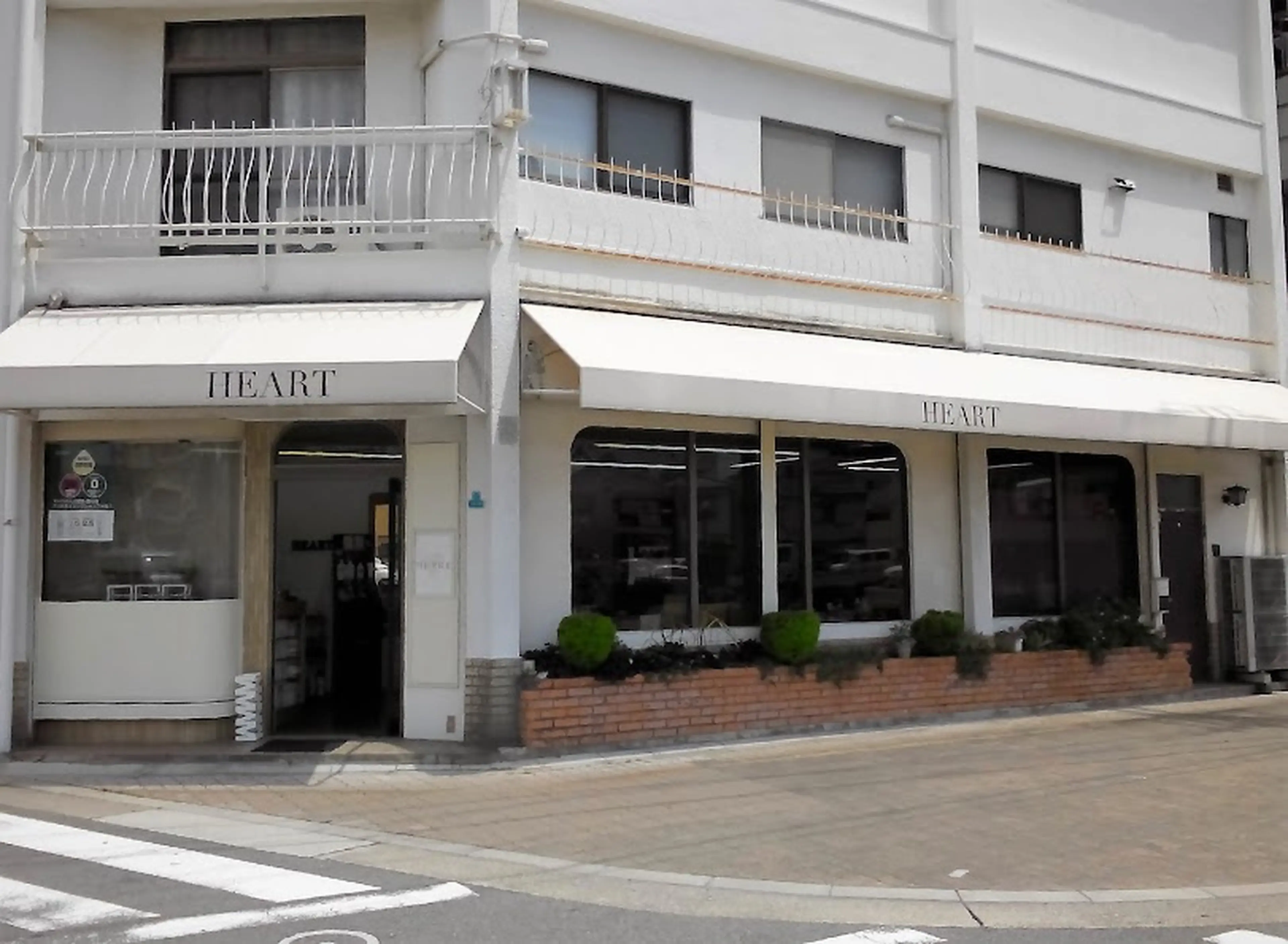 ＨＥＡＲＴ美容室の内観・外観1