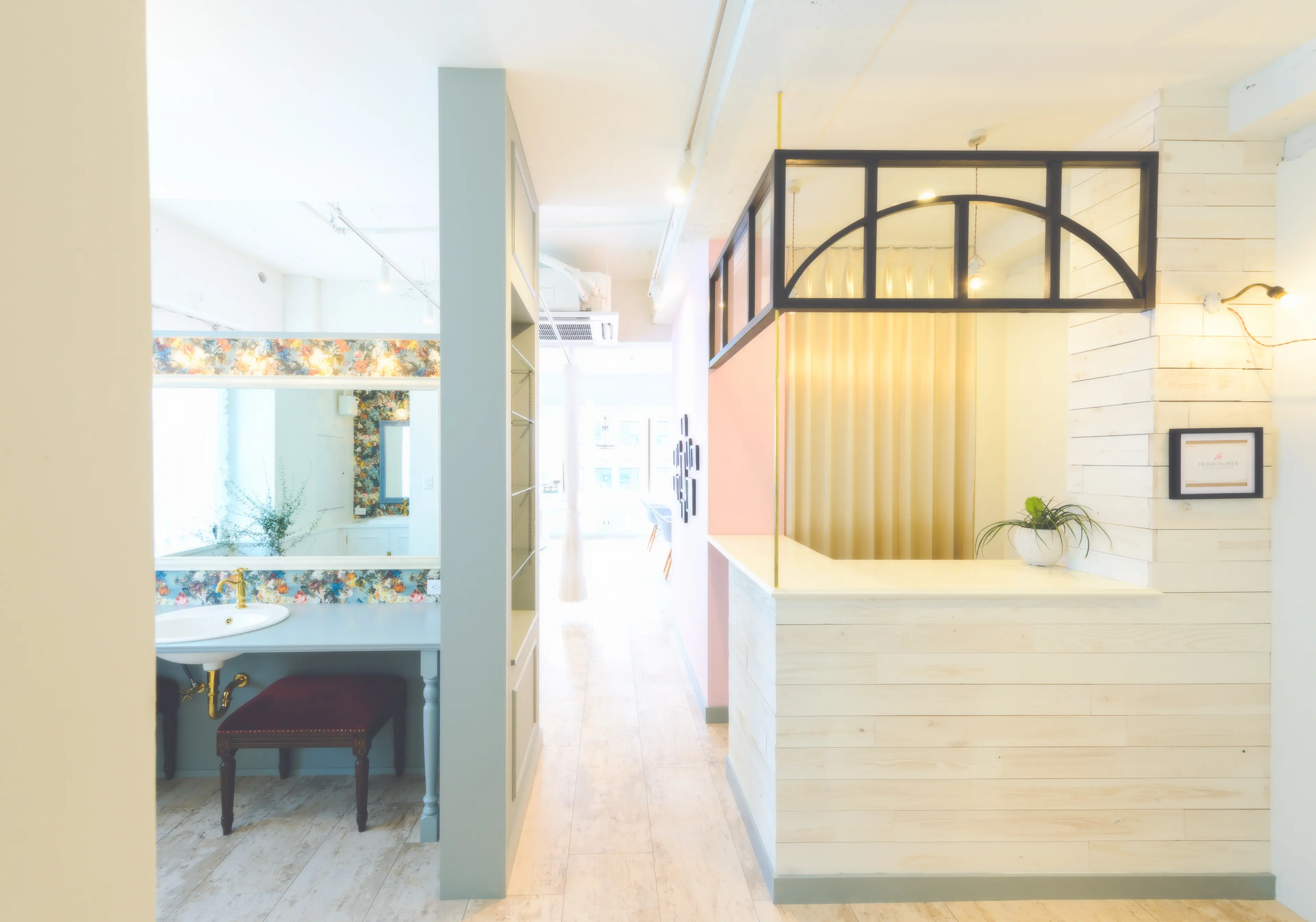 FRANKFLOWERbyENLACEの内観・外観1