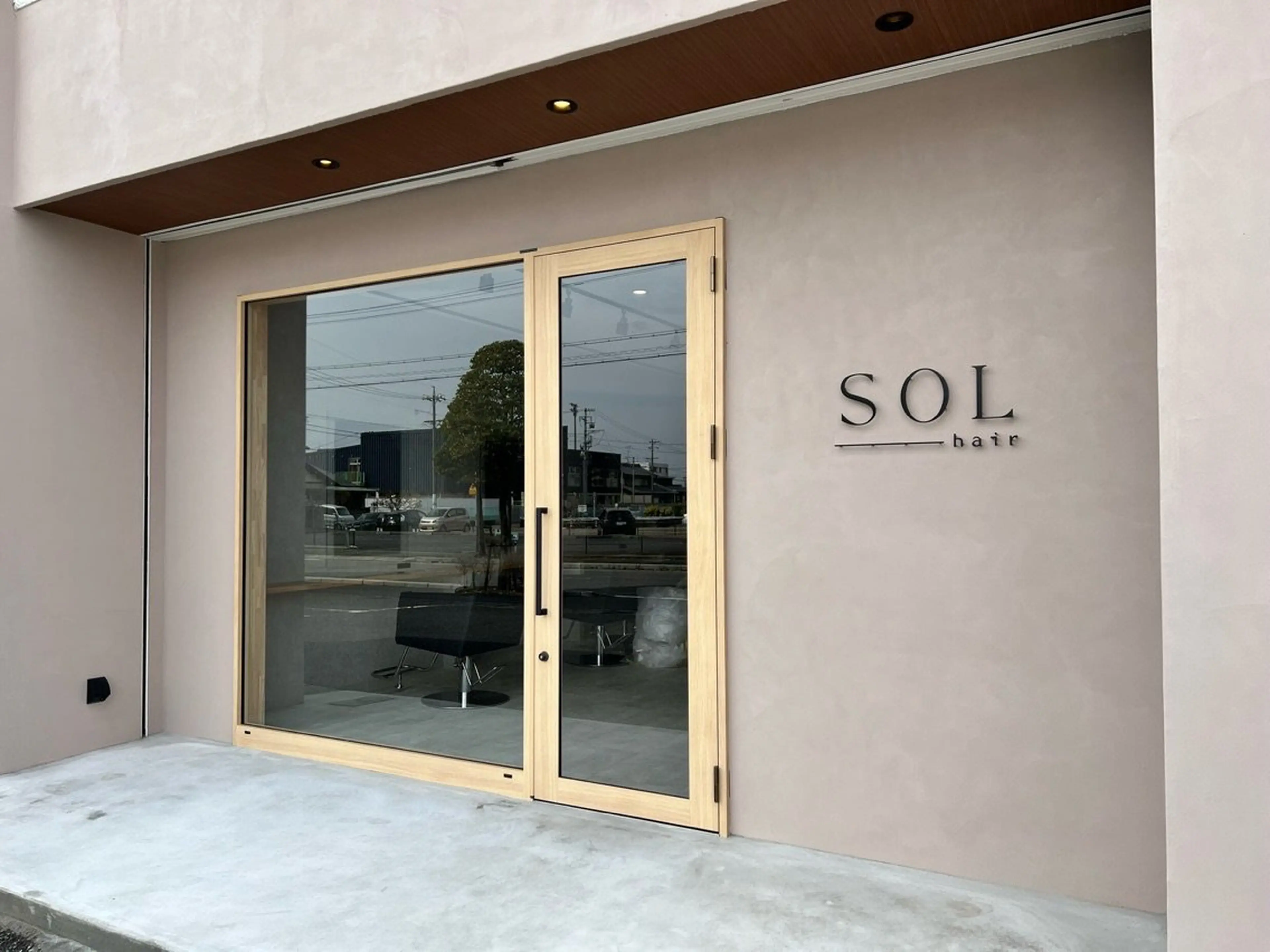 SOL hairの内観・外観1