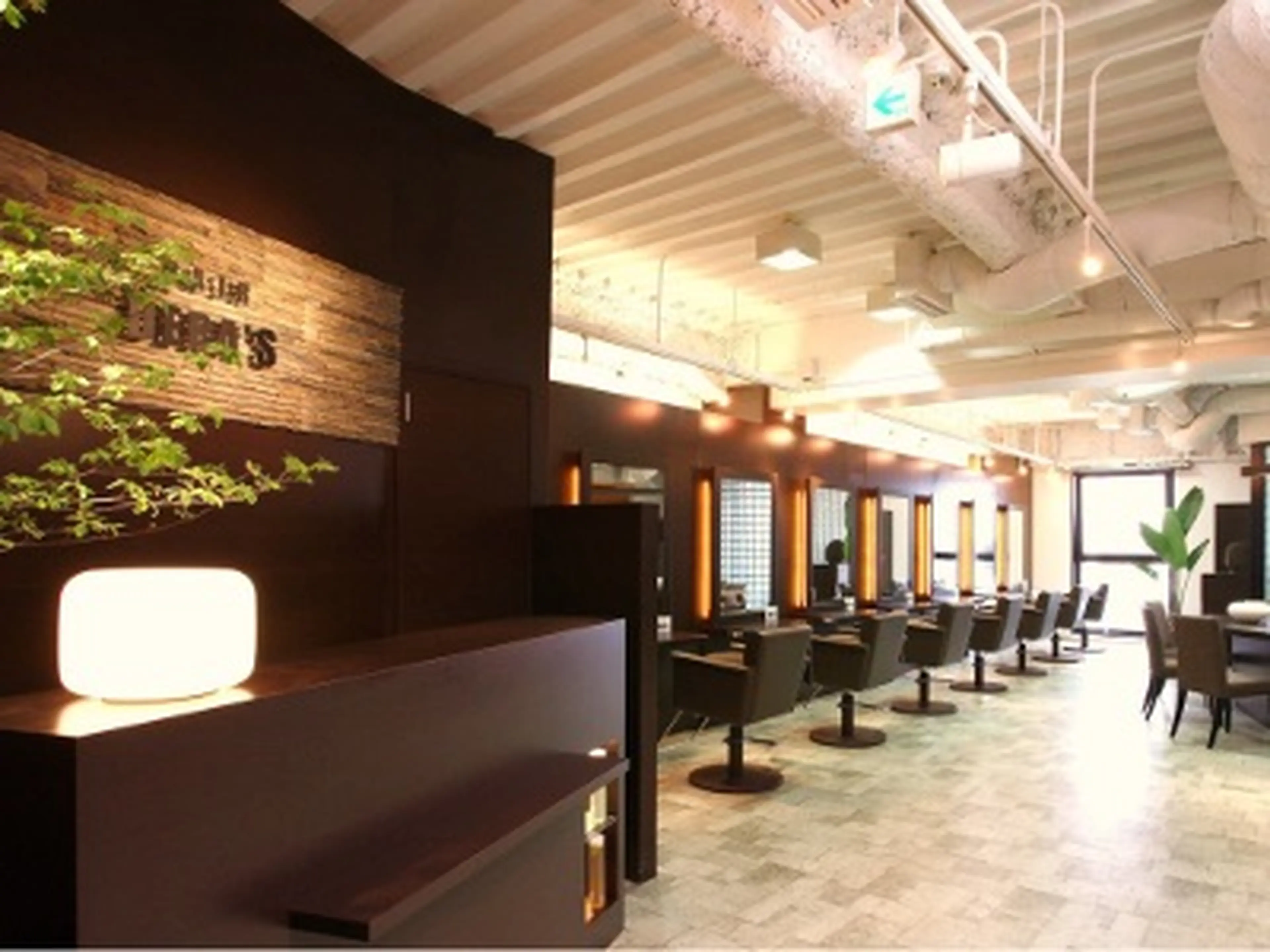 HAIR  DERA'Sの内観・外観2