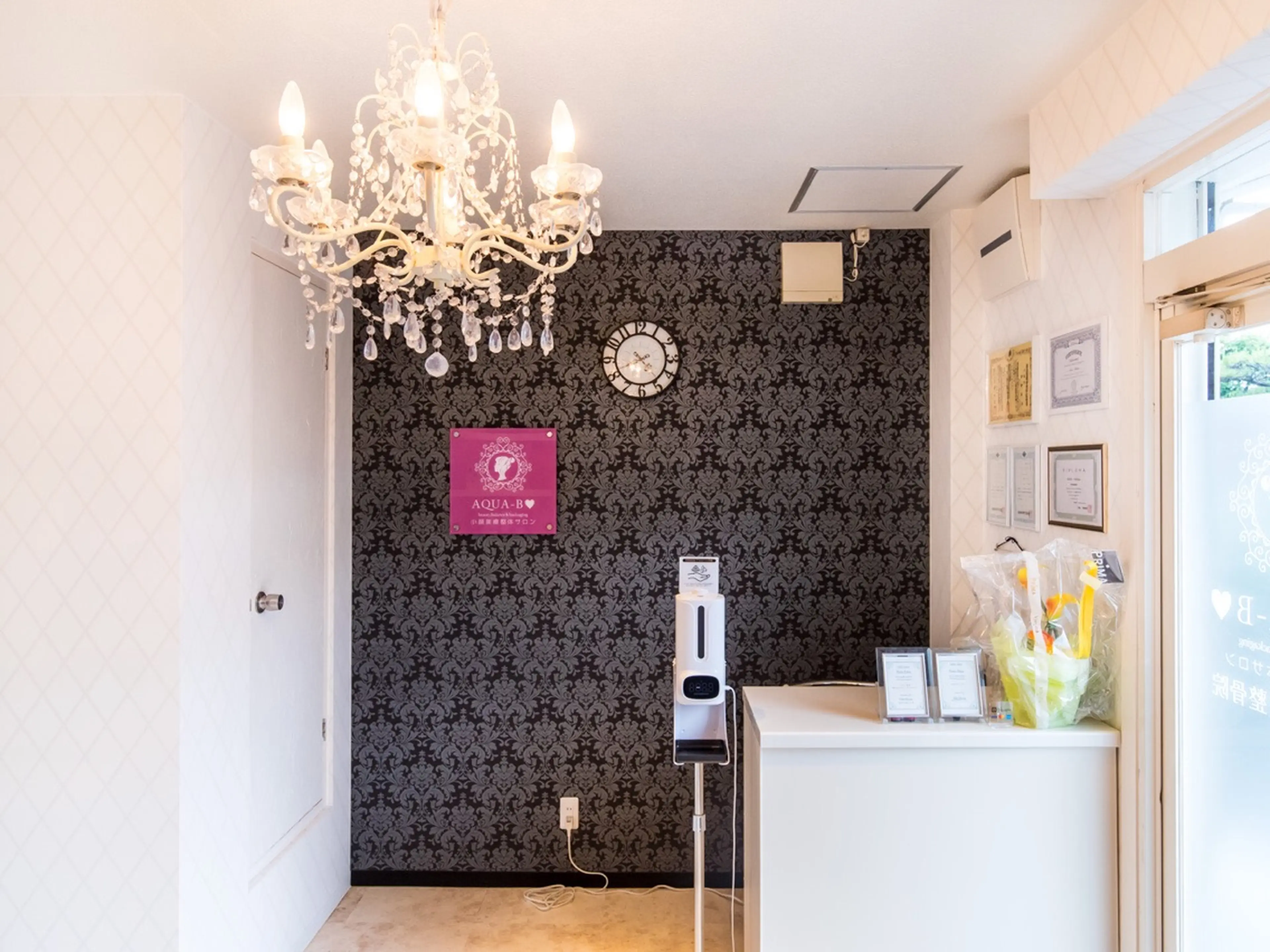 小顔美療整体サロン AQUA-Bの内観・外観2