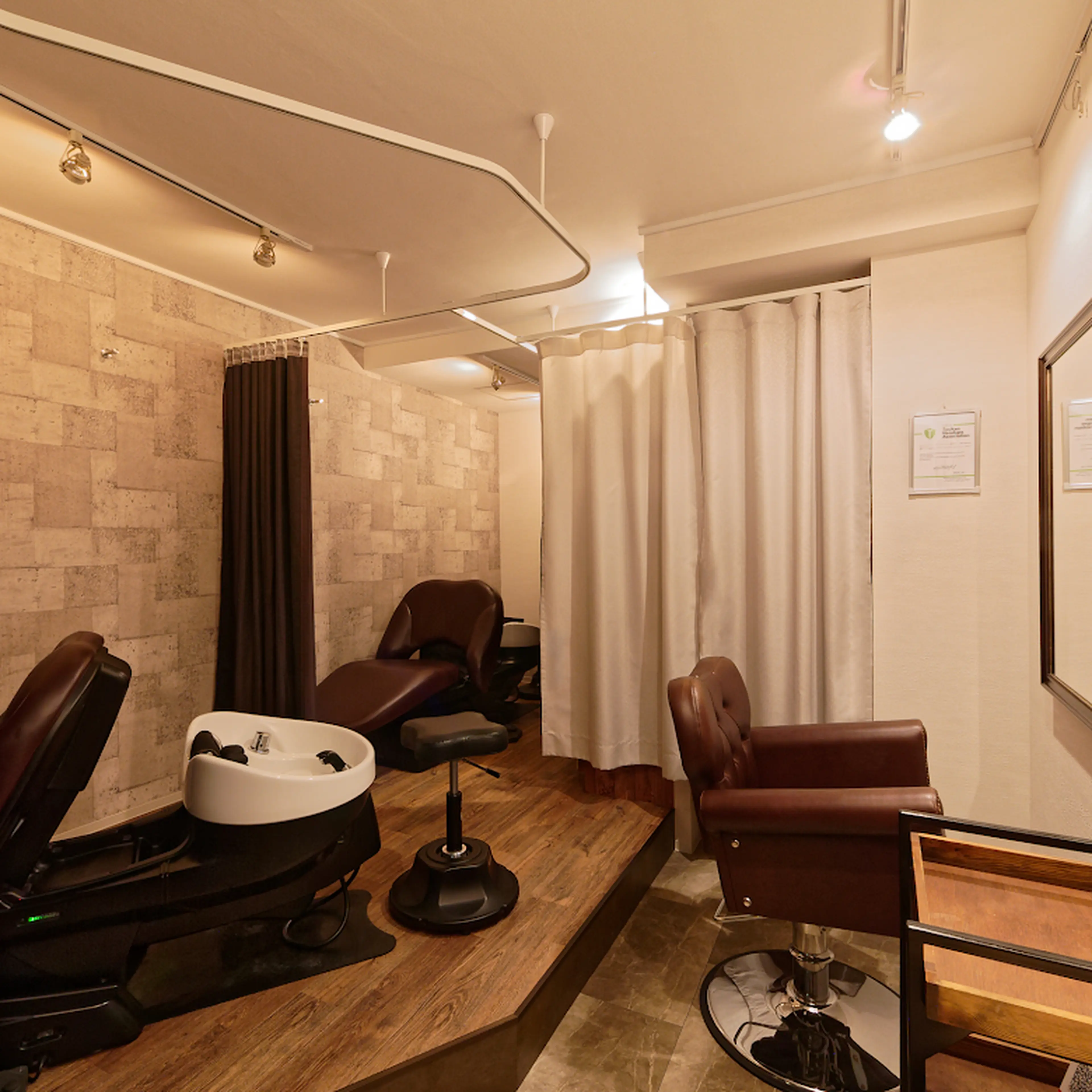 10FRESH練馬店の内観・外観2