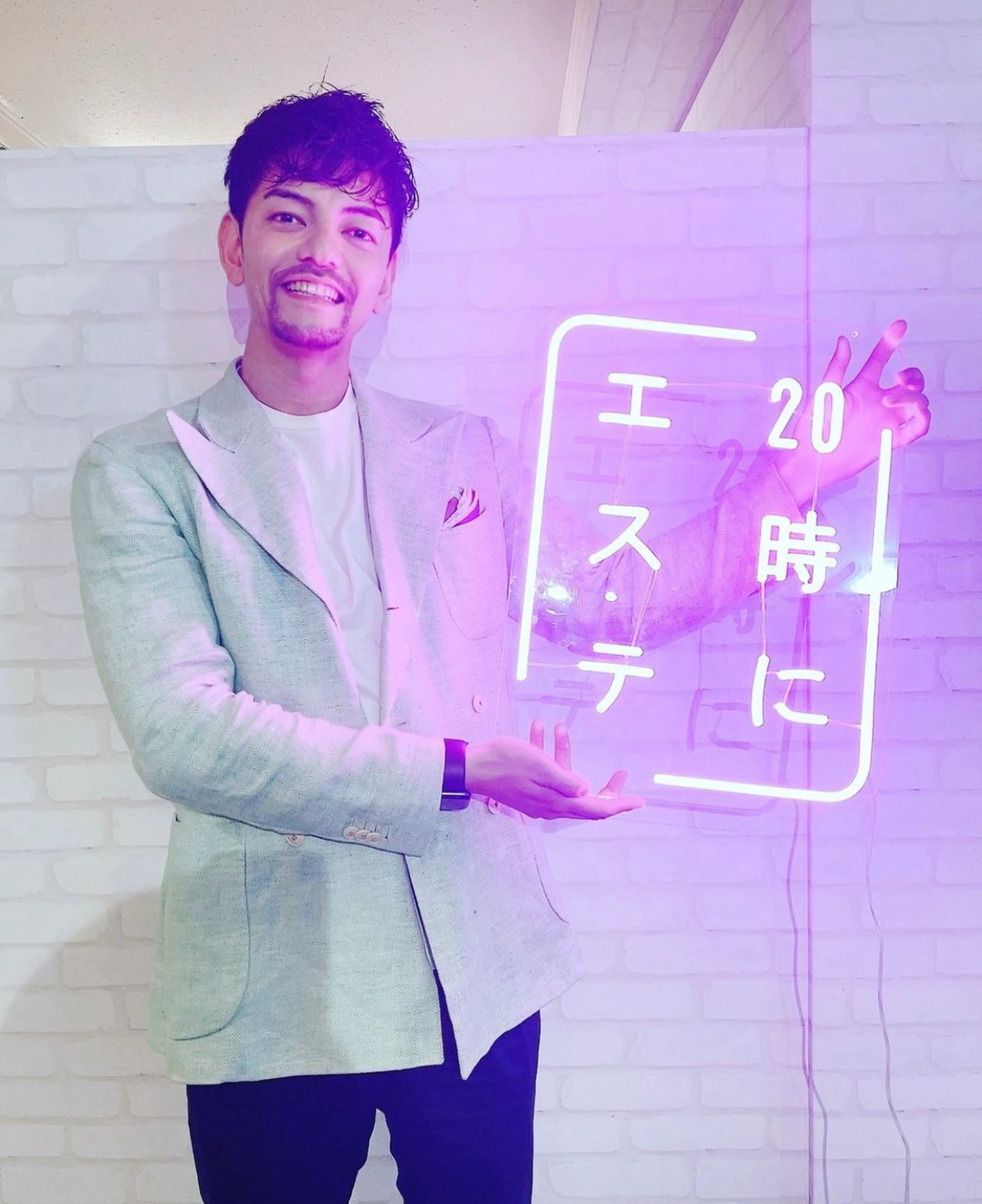 20時にエステの内観・外観2