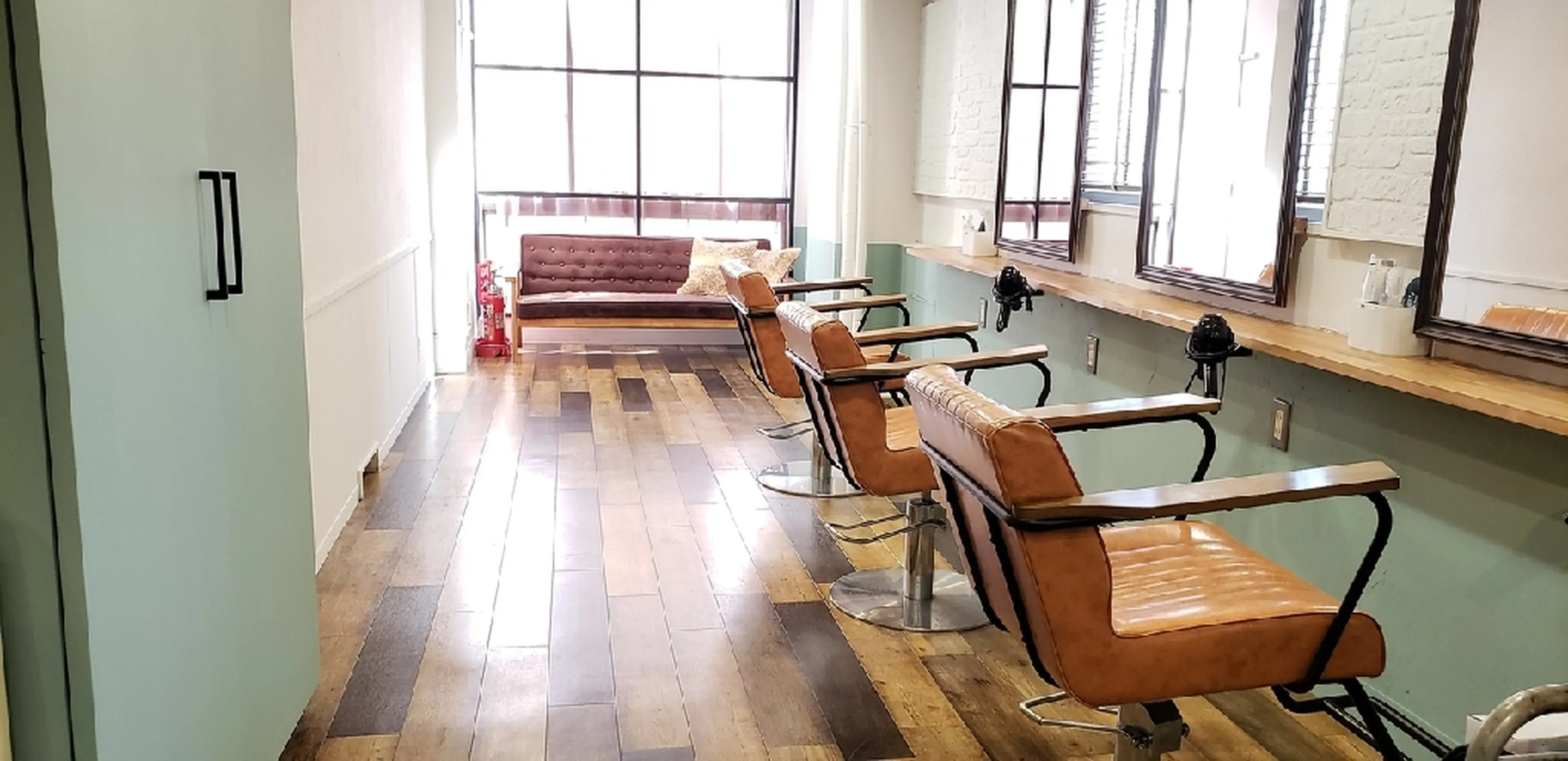 HMhair home 池袋店の内観・外観2