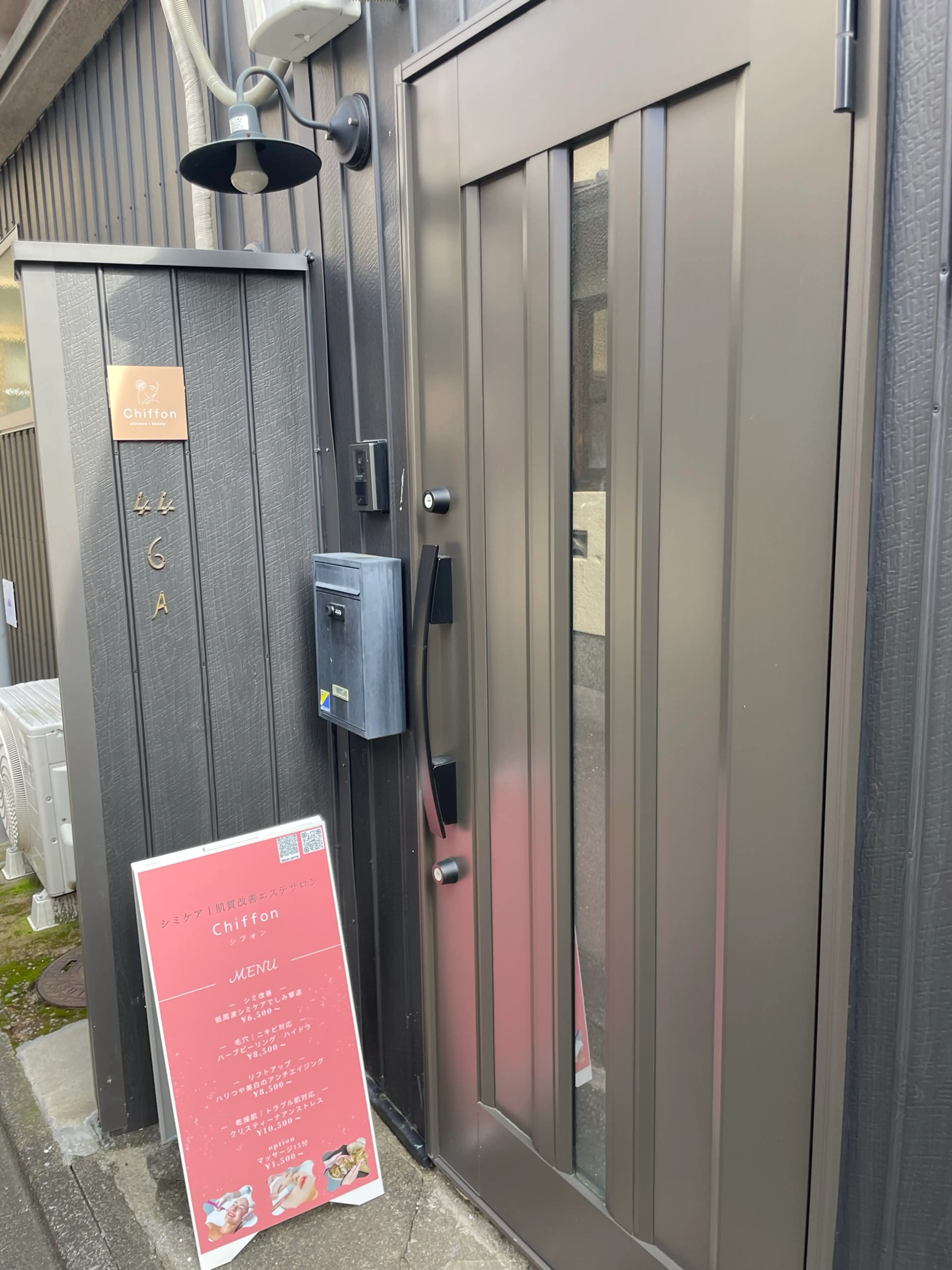 Chiffonの内観・外観1