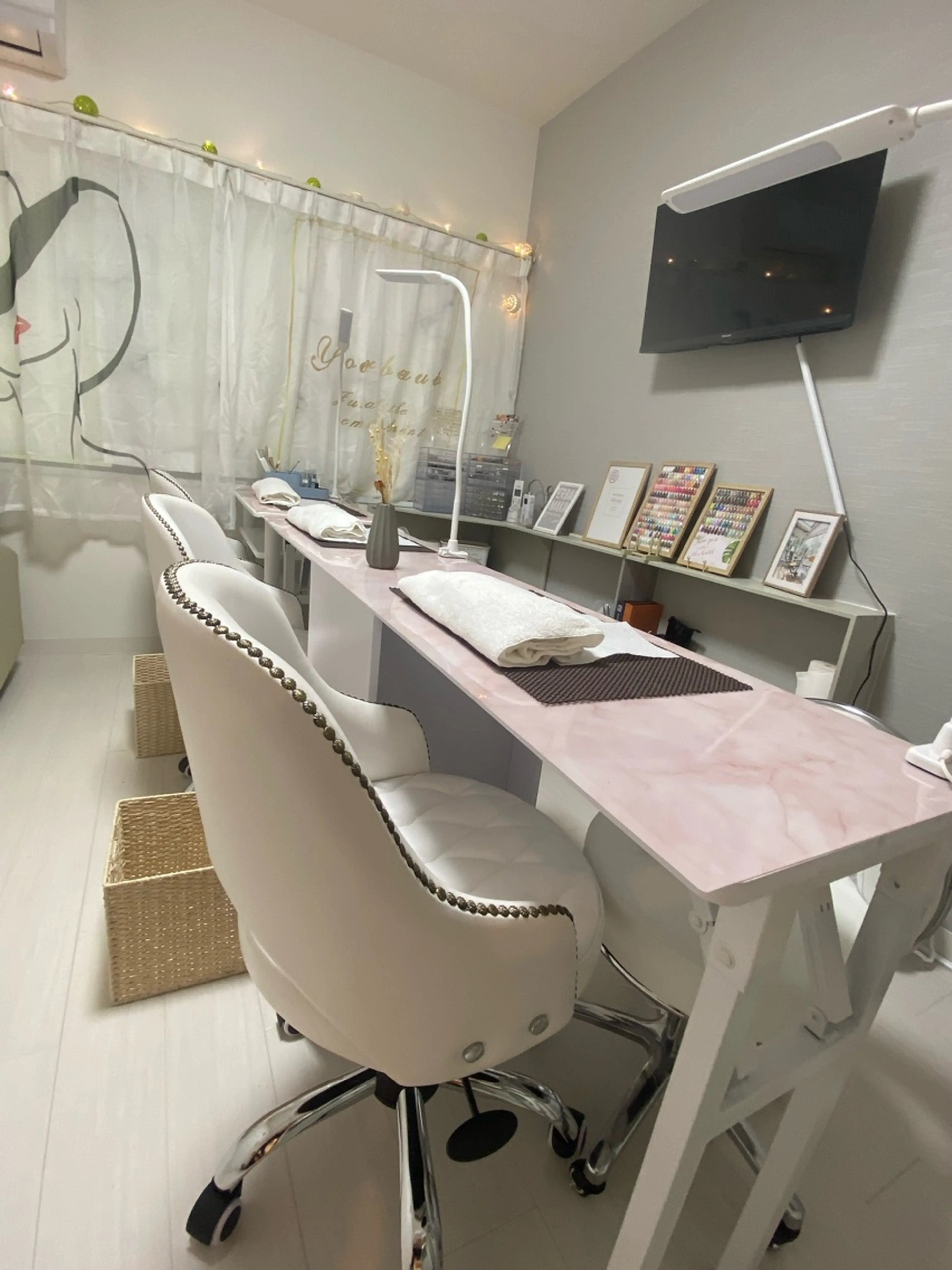 ＆MEネイルの内観・外観2