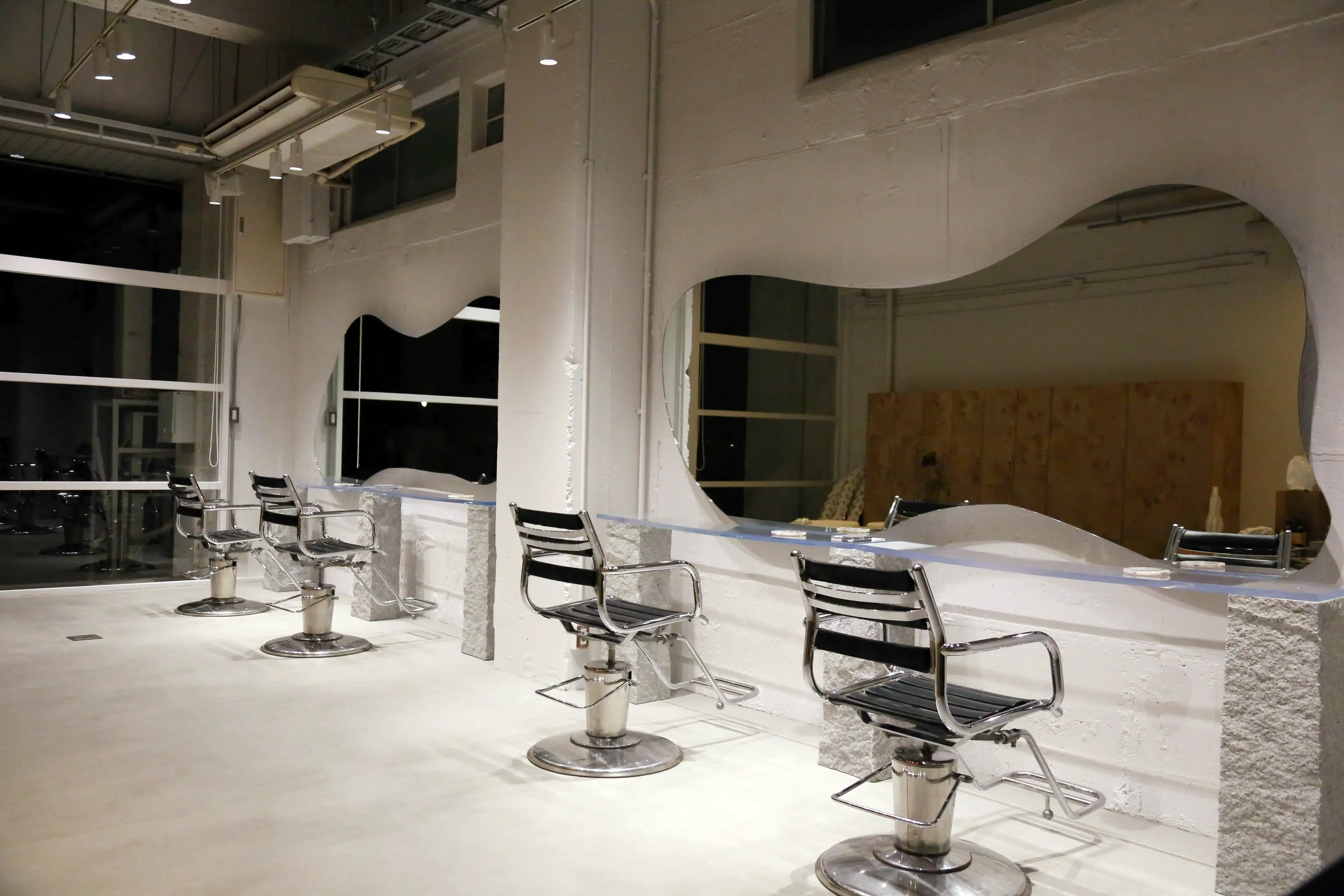 そその内観・外観1