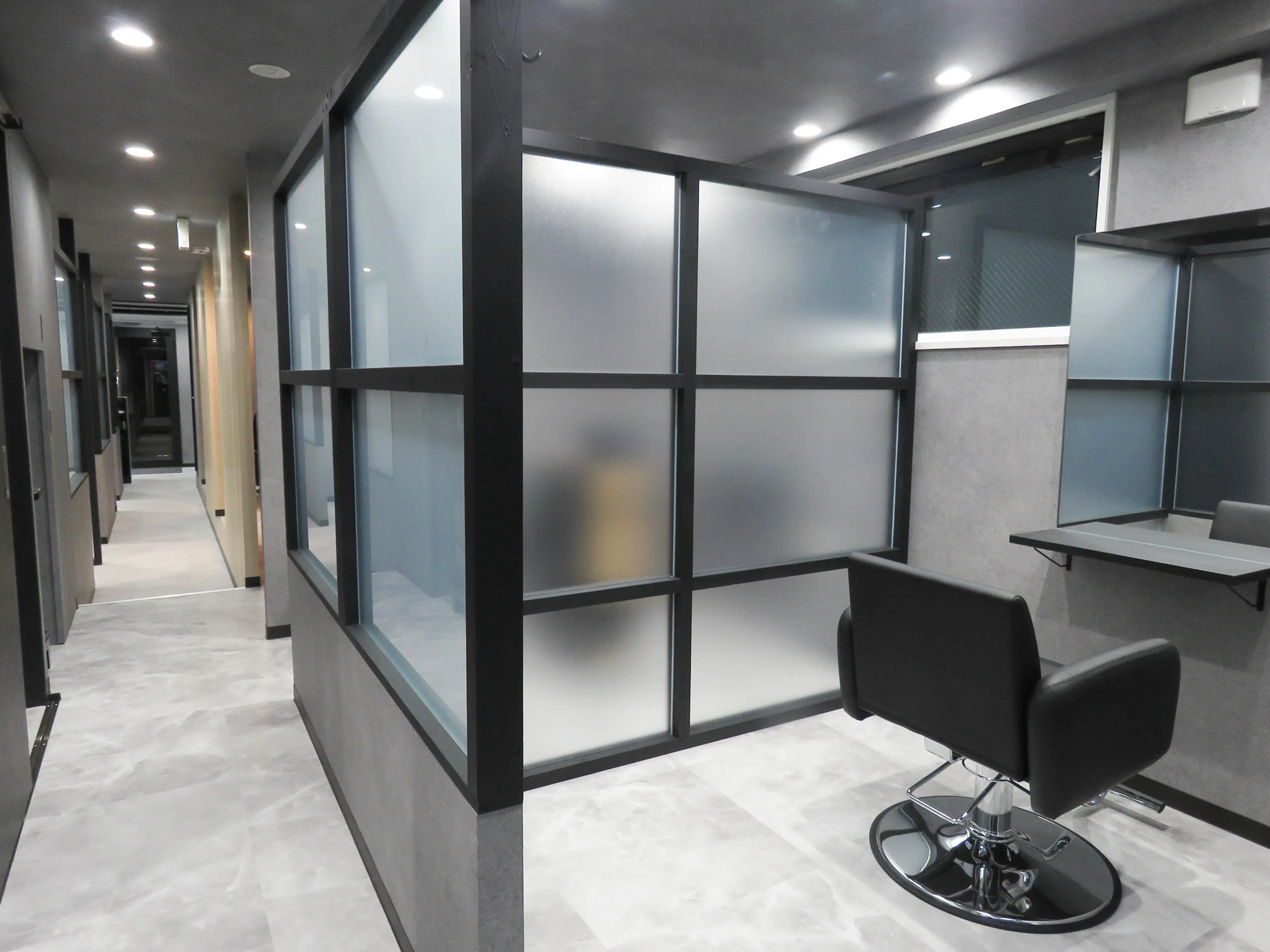 髪質改善個室サロンtrace  by 8 浦和美容院の内観・外観2