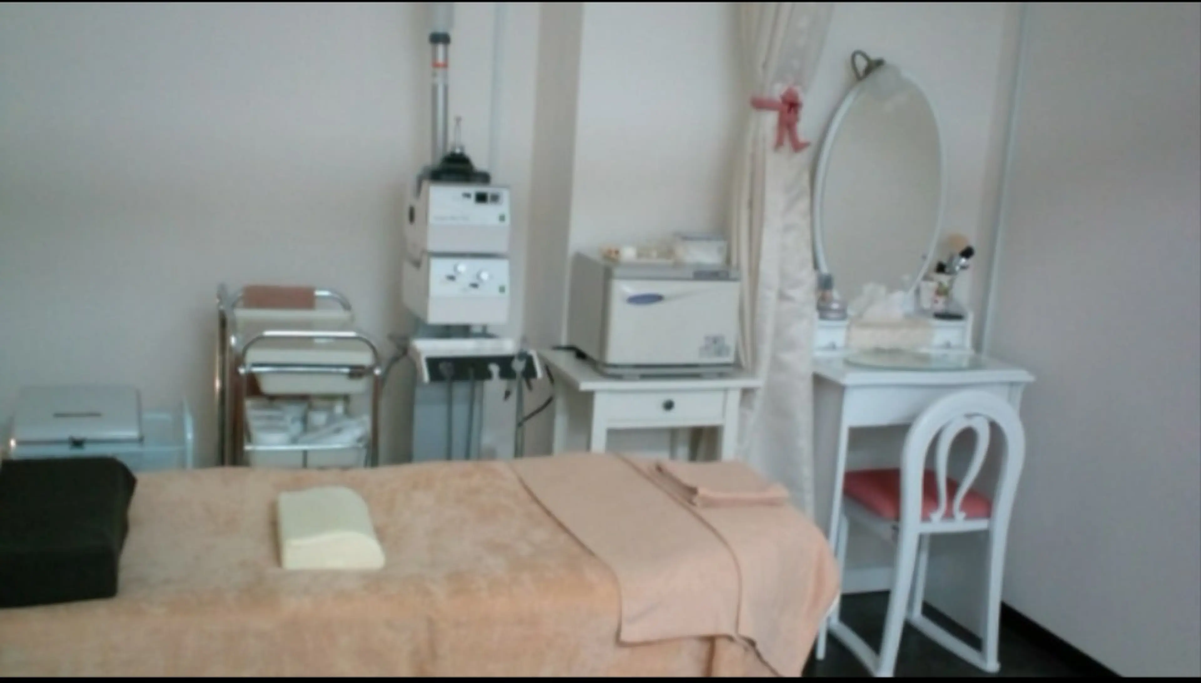 山野愛子どろんこ美容あべのベルタ店の内観・外観1