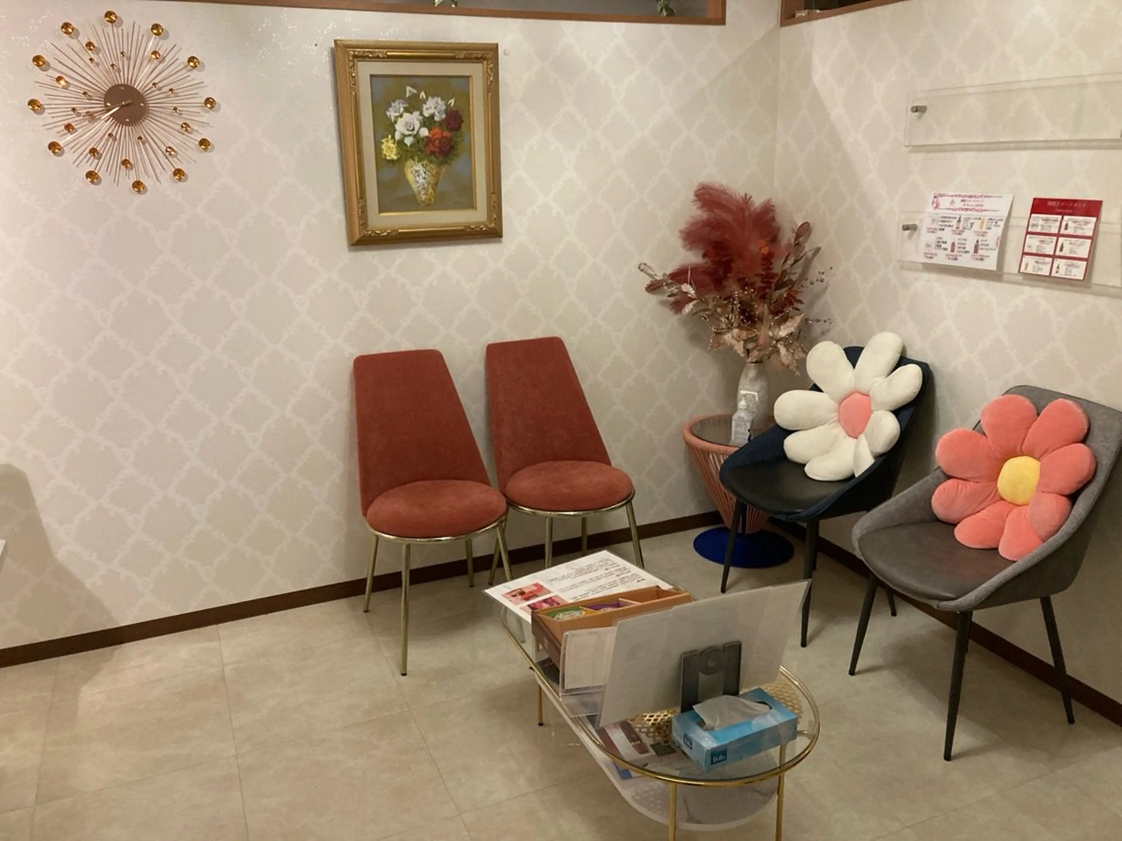 ネイルサロン木にいるの内観・外観1