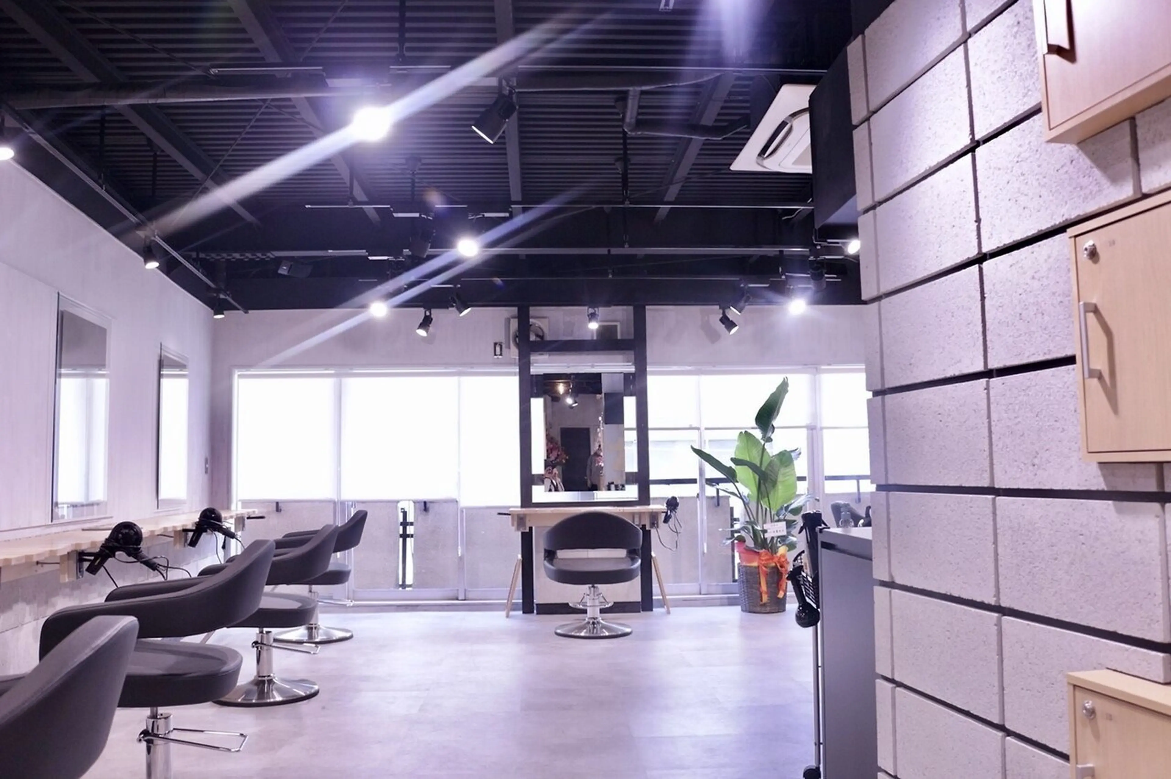 Storyの内観・外観1