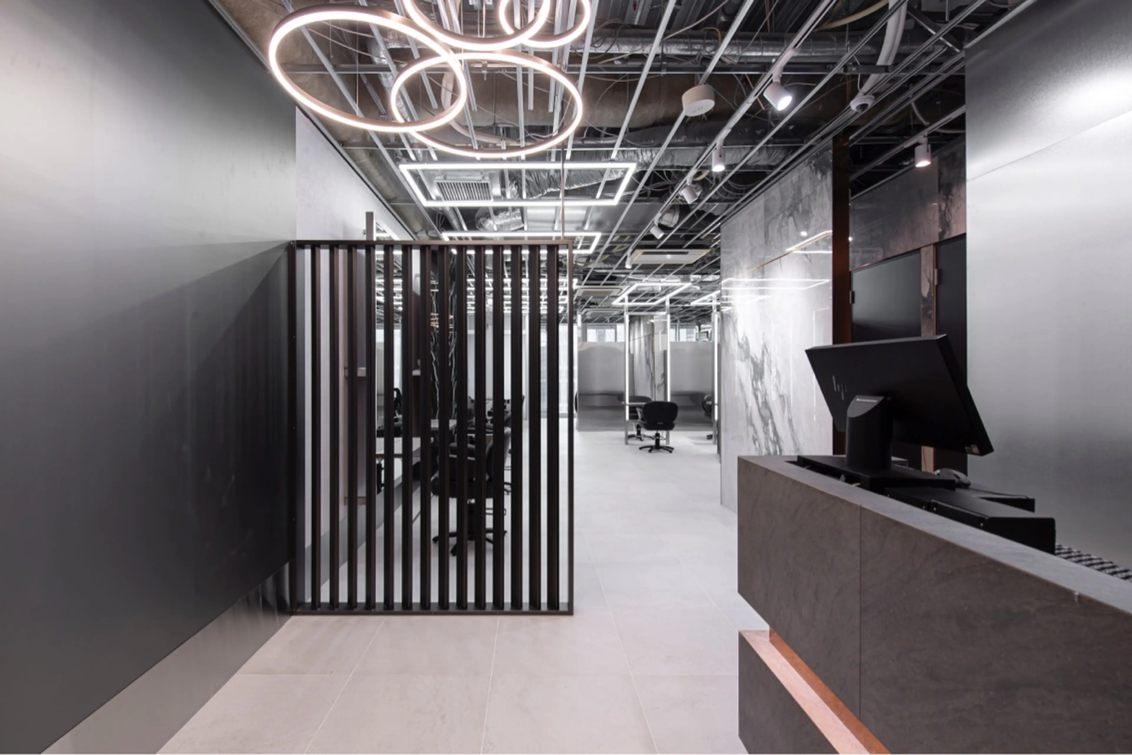 Urus by VALETTEの内観・外観1