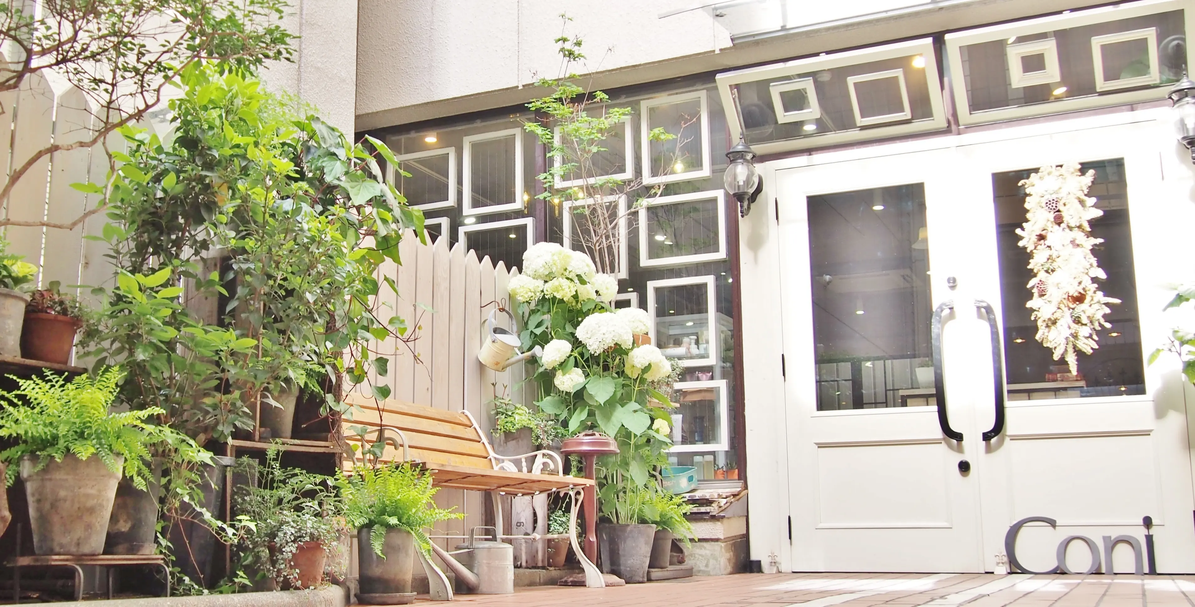 Coniの内観・外観1