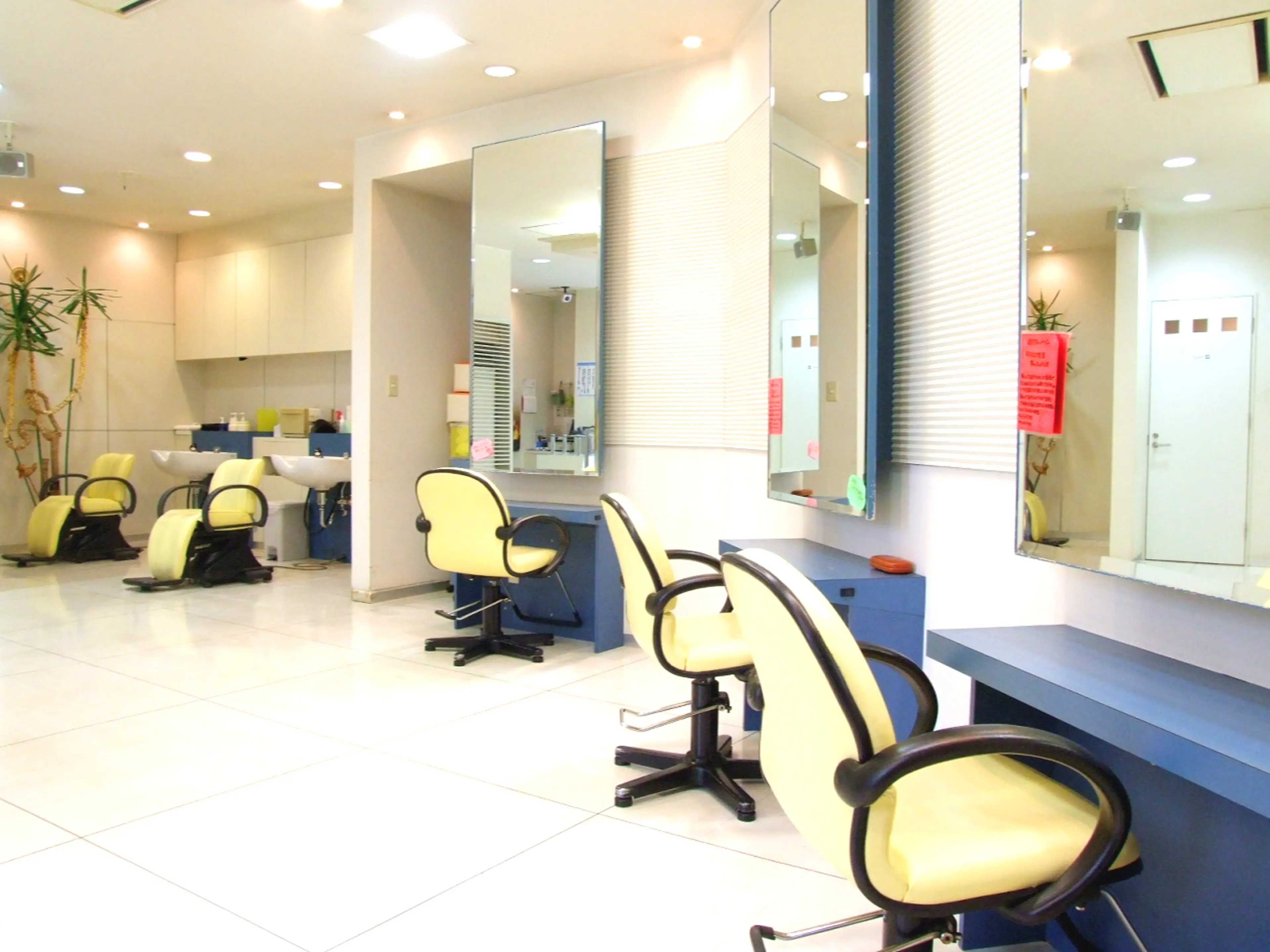 hair place CLEAR LINE栄町店の内観・外観2