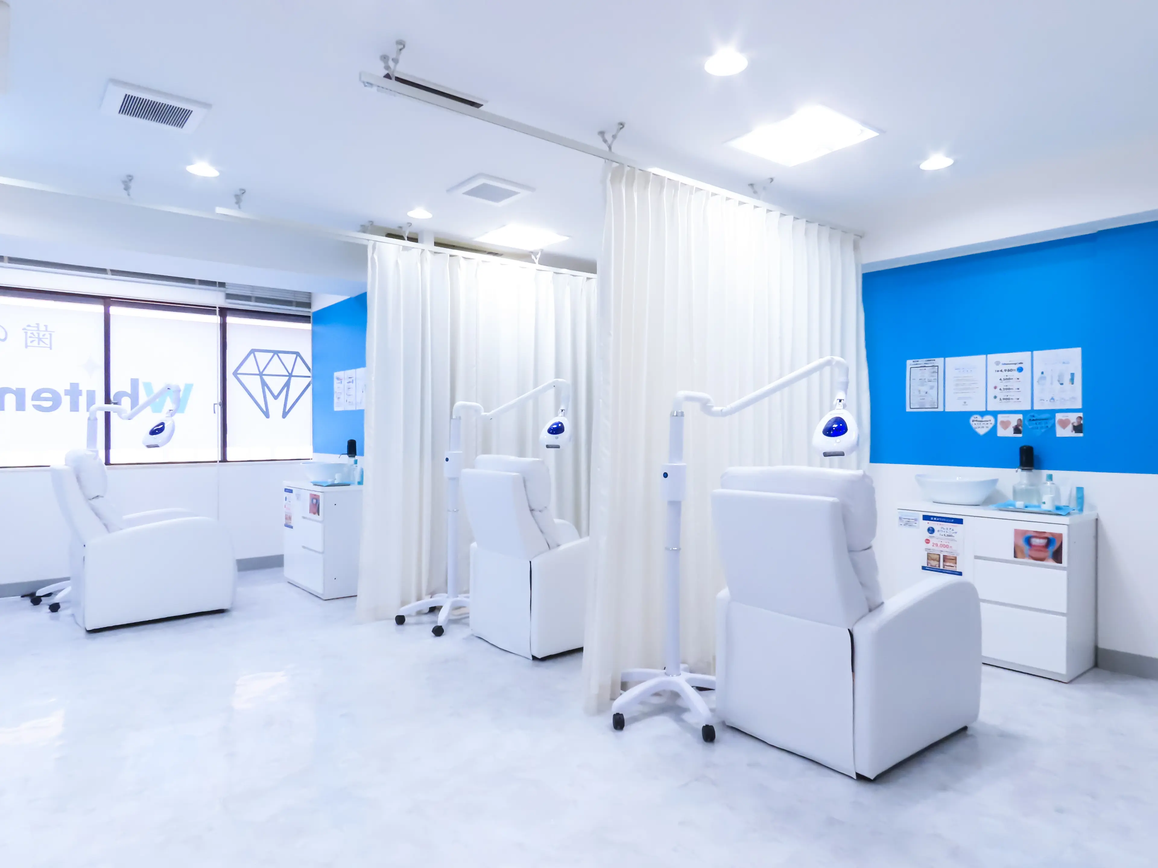 ホワイトニングカフェ博多駅前店の内観・外観3