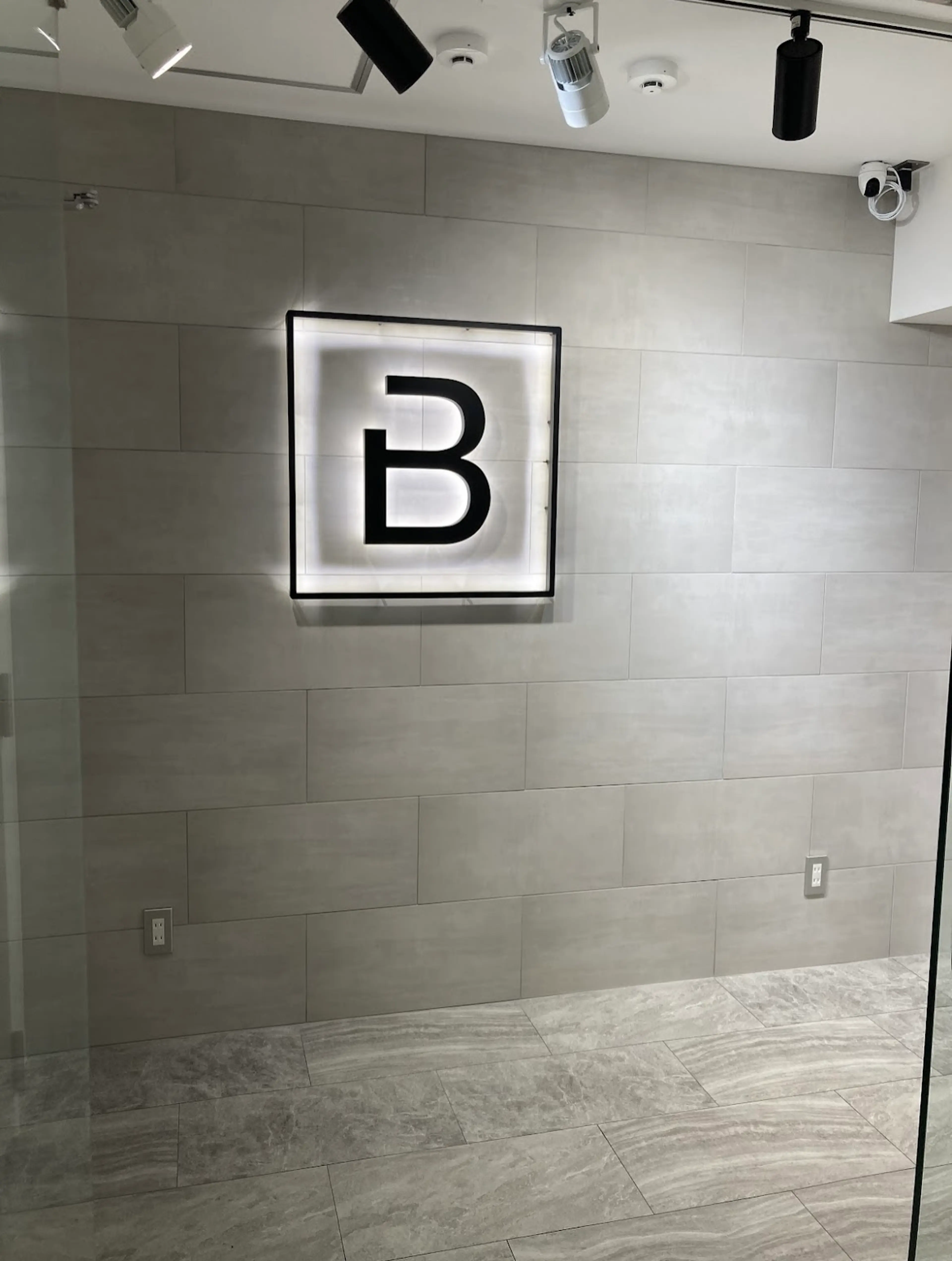 B3 SHARE SALONの内観・外観1