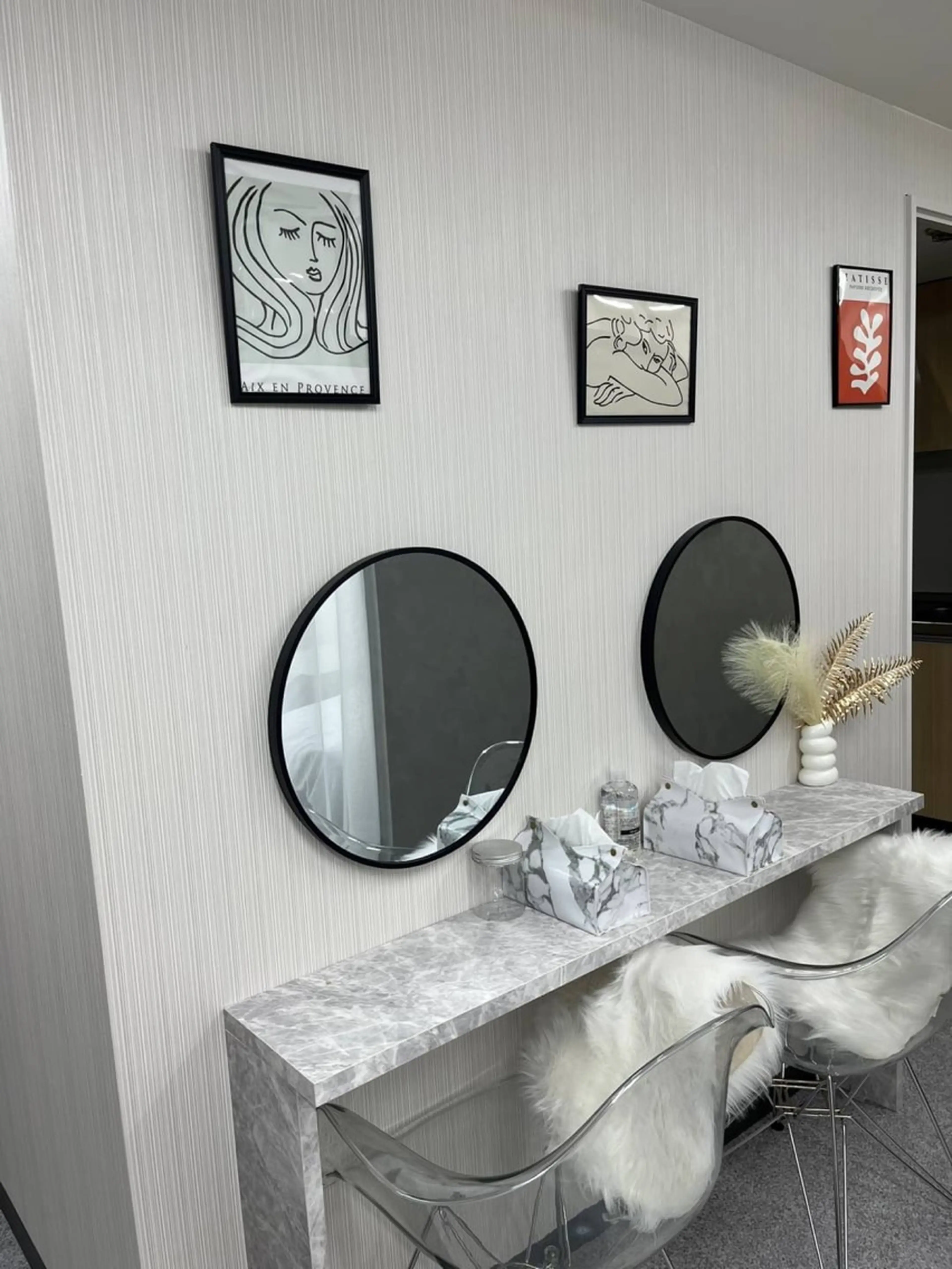 cheek新宿南口店の内観・外観2