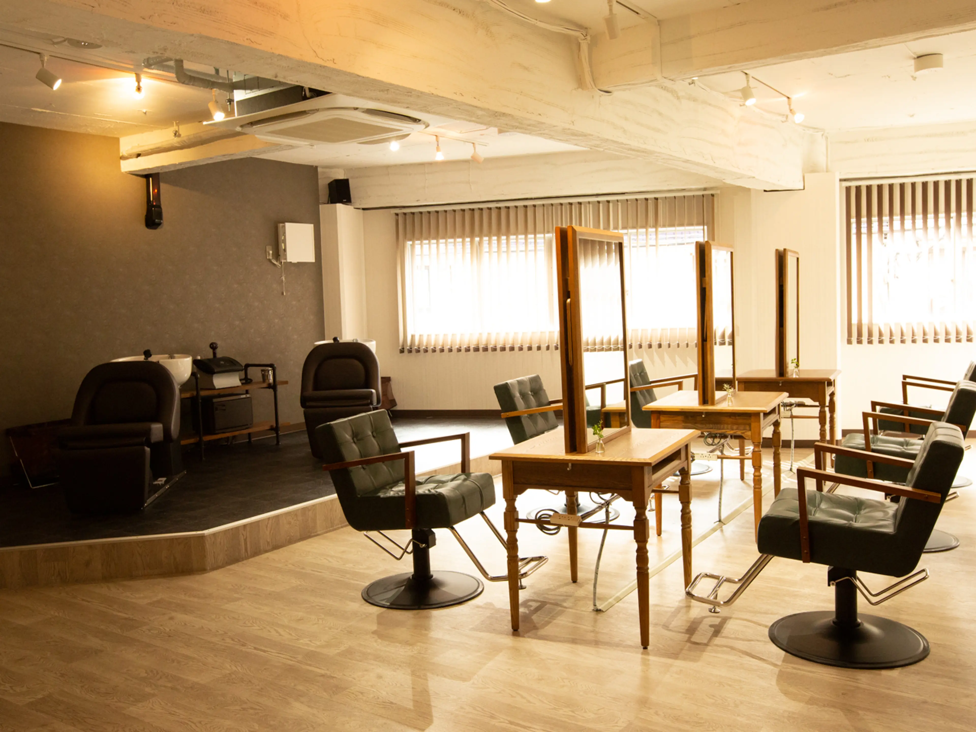 S_salonの内観・外観2