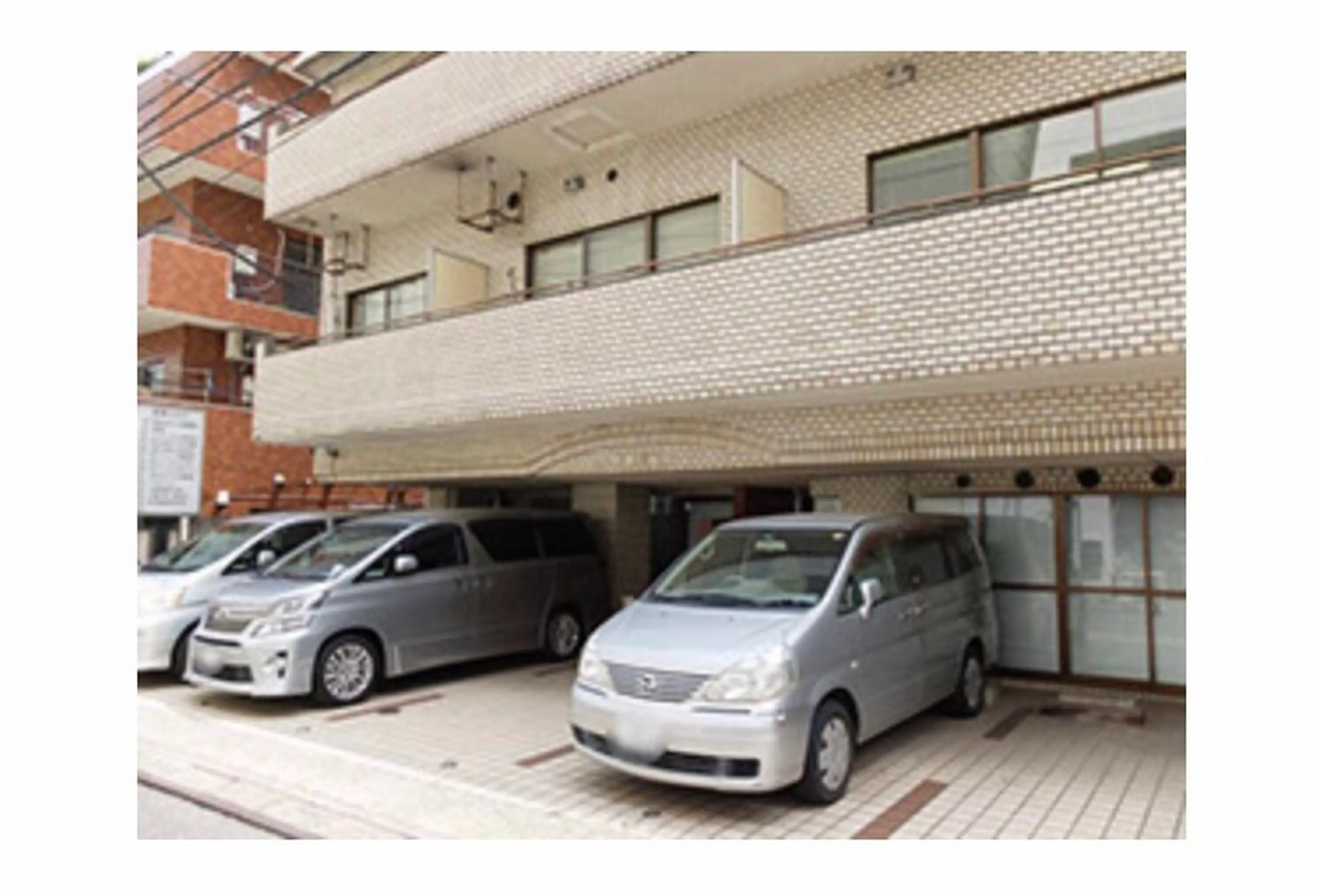 NailRoom CARATの内観・外観2