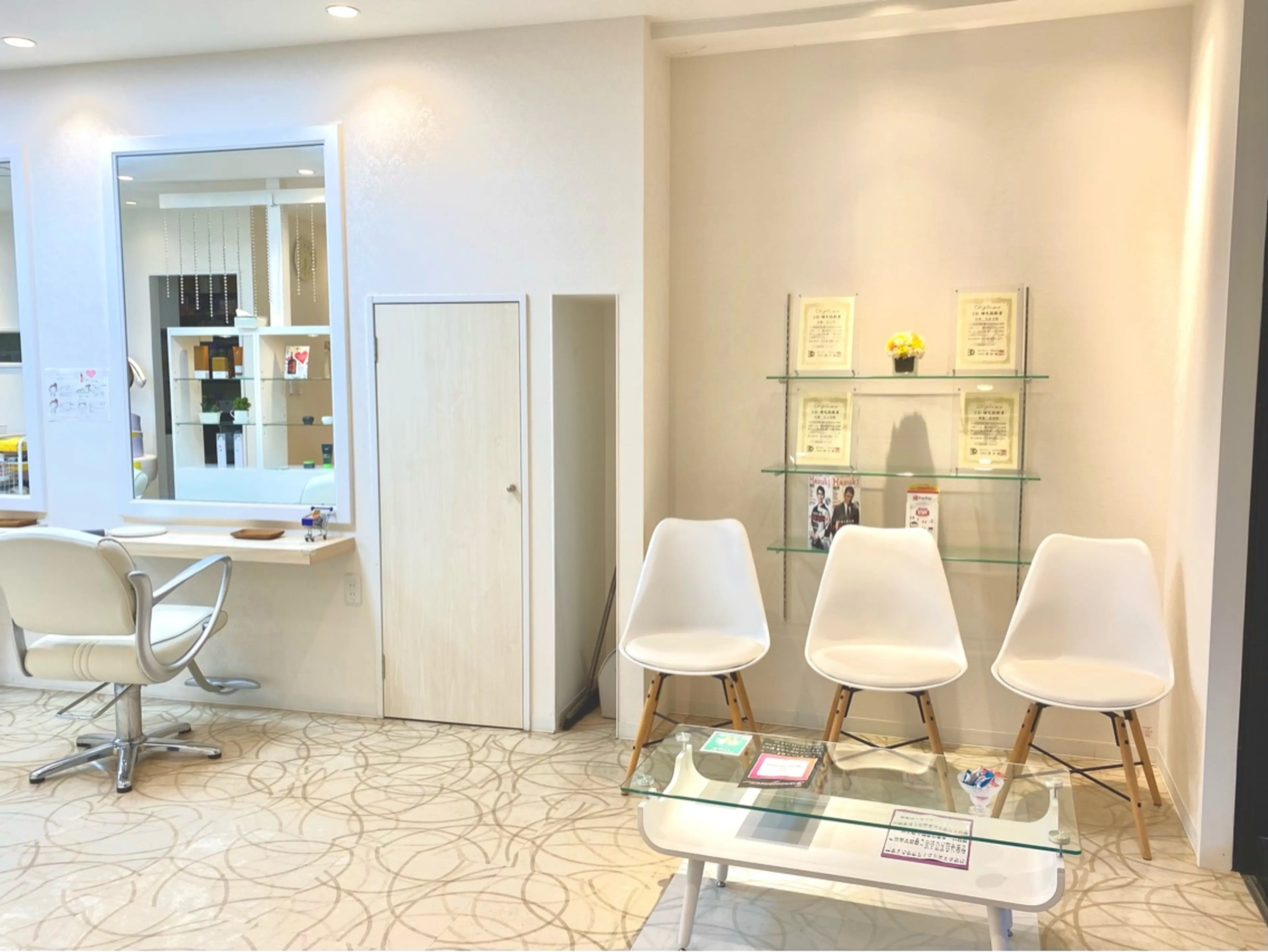 美容室ユニティ戸塚店の内観・外観1