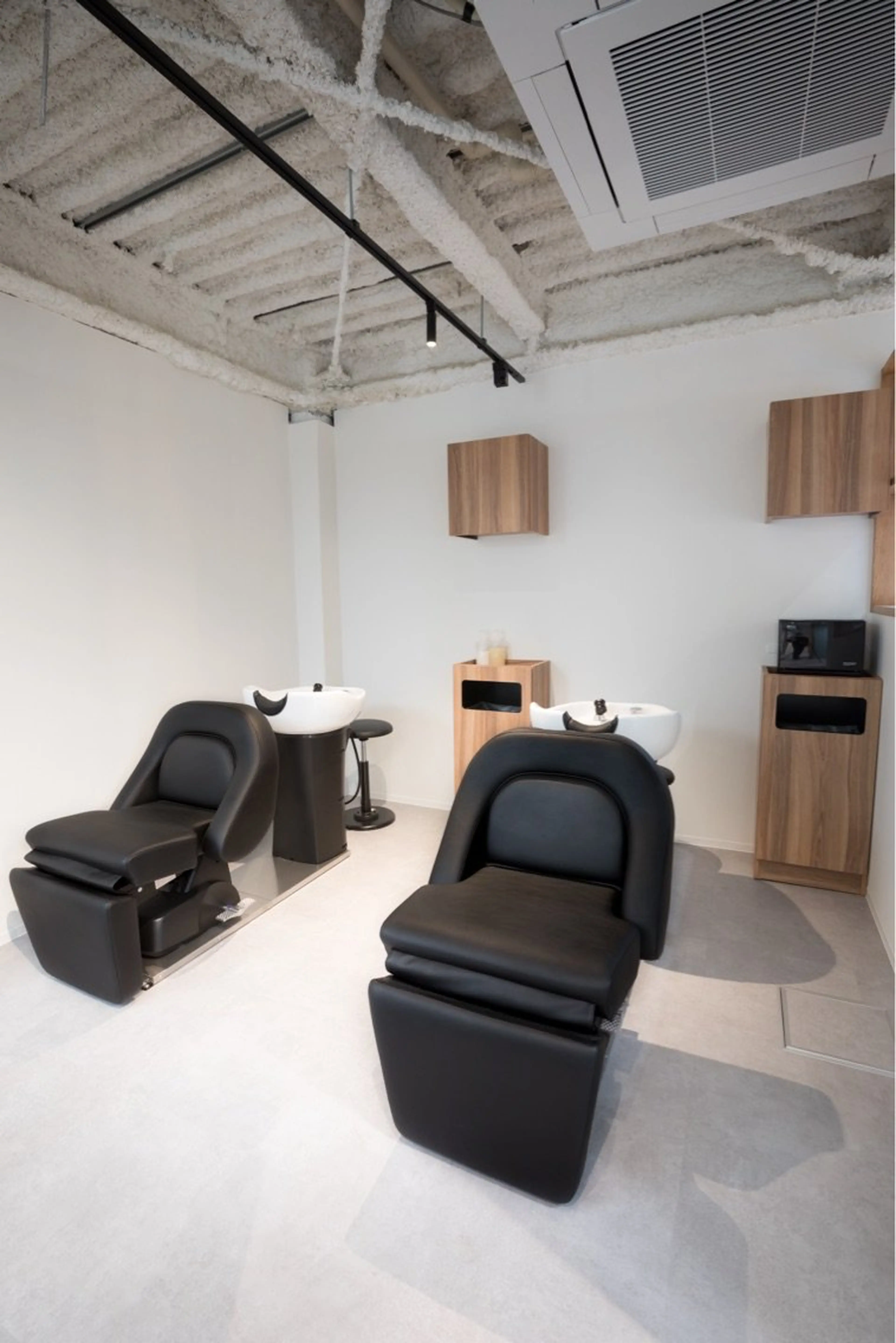 BEAUREX SHARE SALON 市川の内観・外観2