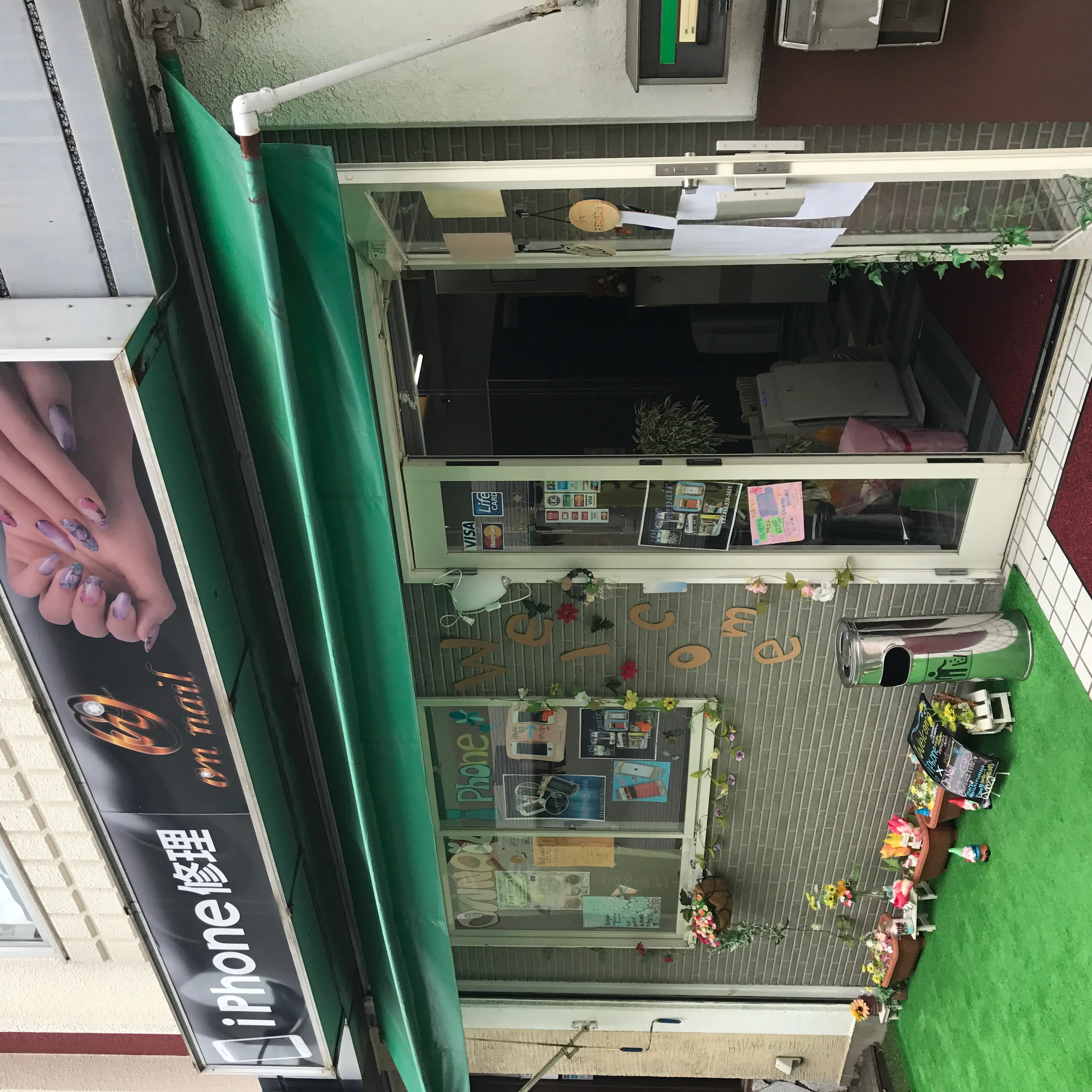 Nail&Eyelash ONNAILの内観・外観1