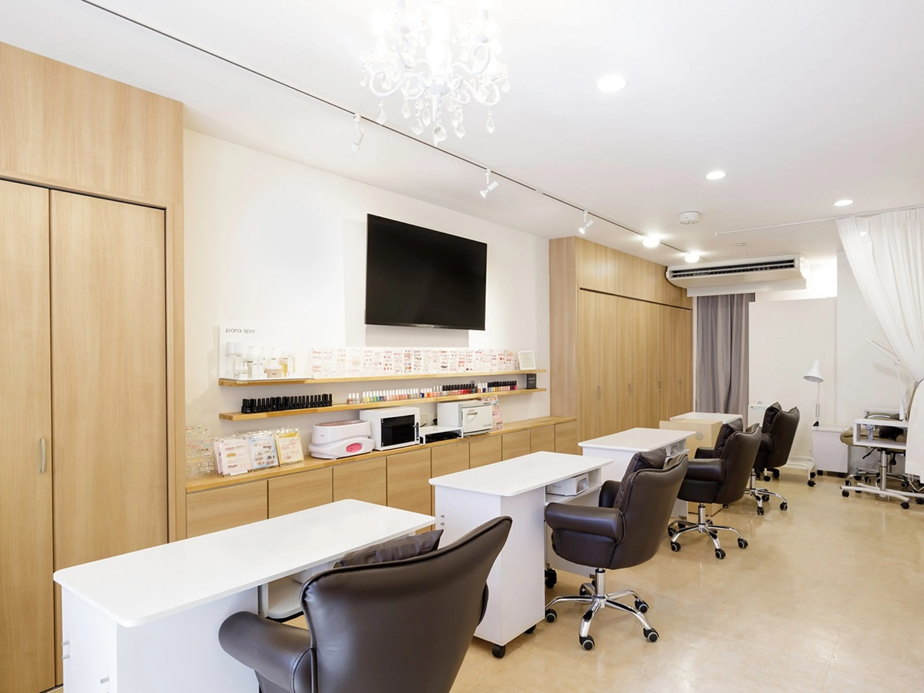 クインテット・ネイル 笹塚店の内観・外観1