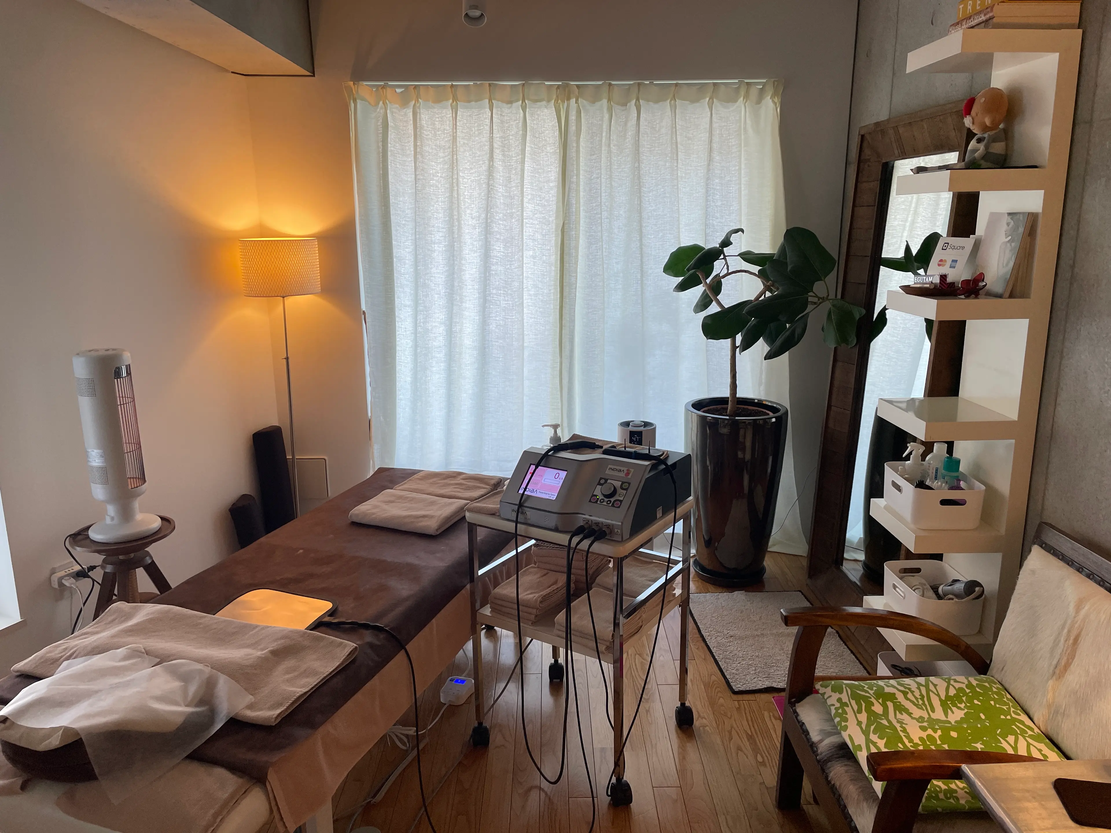 インディバ　セルフィッシュの内観・外観3