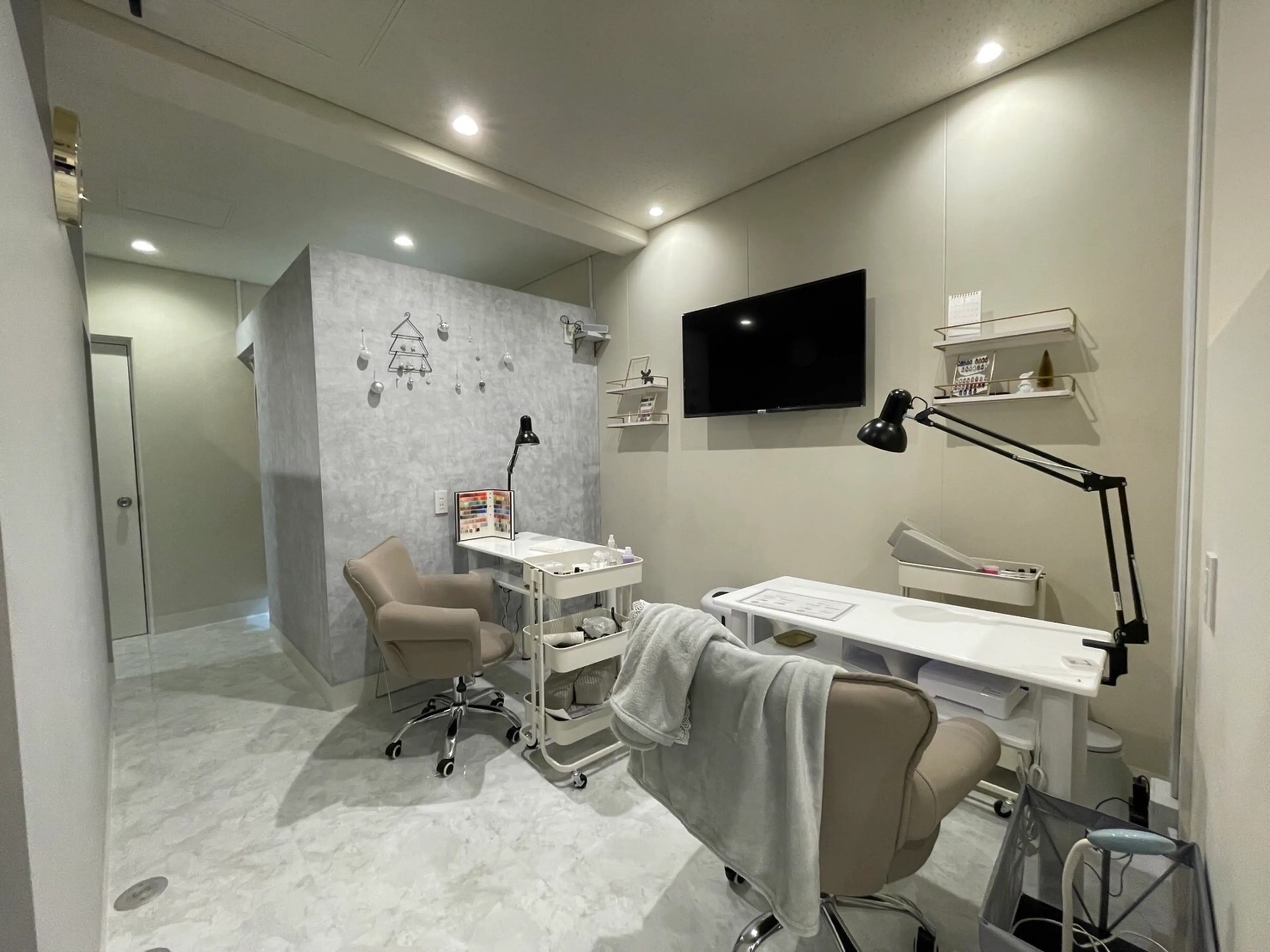 Nail salon UNELMA【ウネルマ】博多本店の内観・外観2