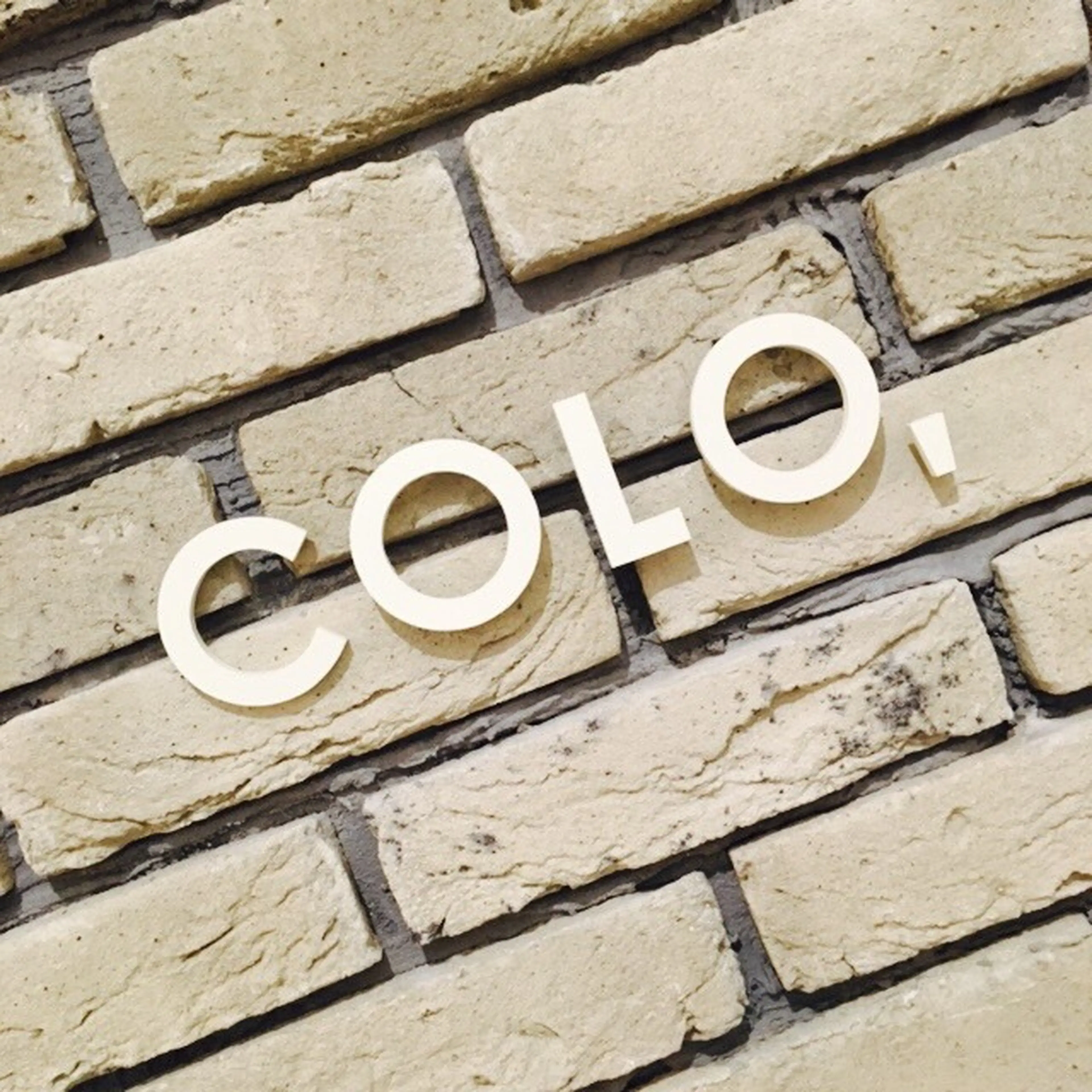 COLOの内観・外観1