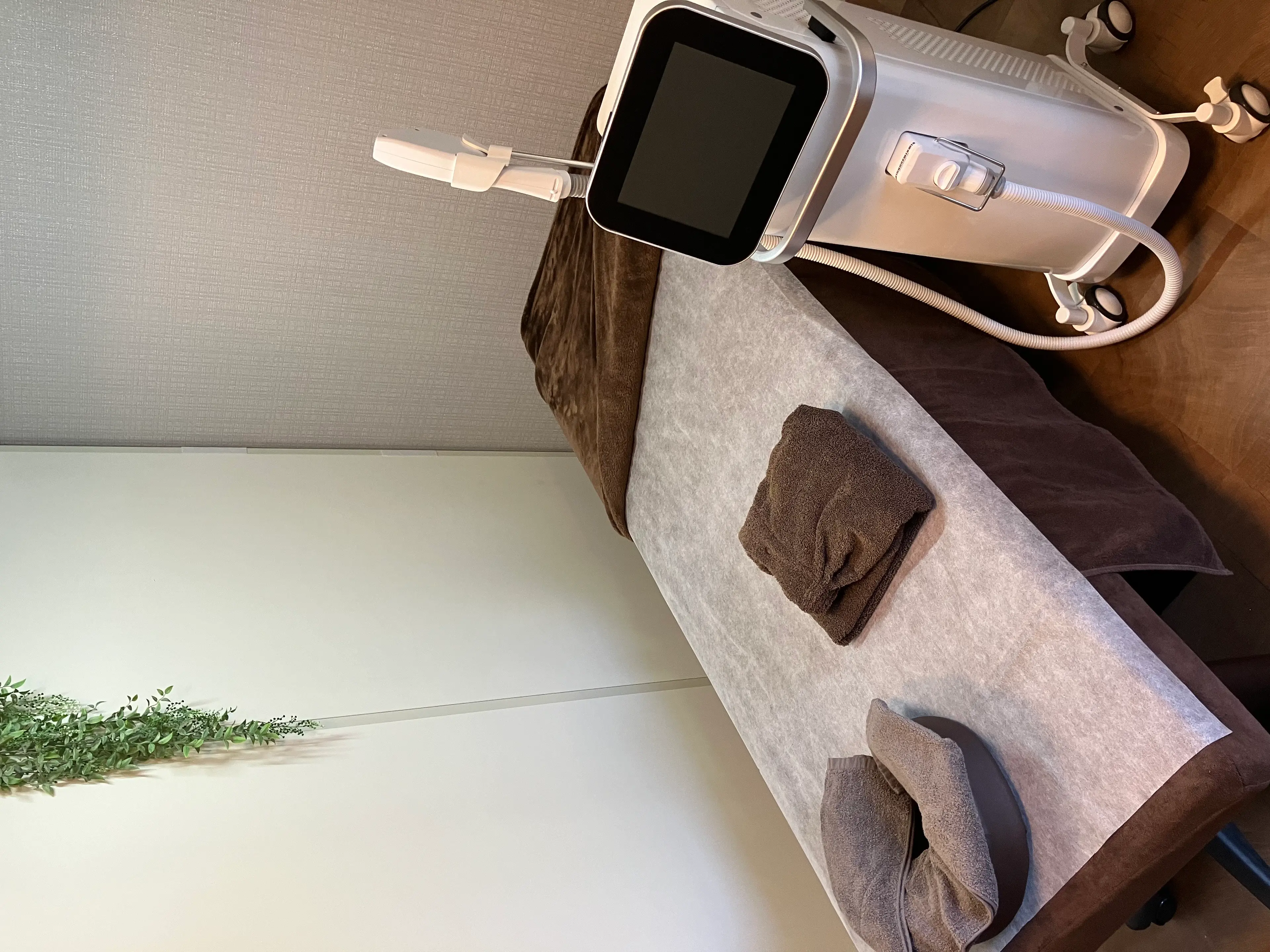 脱毛サロン+one八王子の内観・外観1