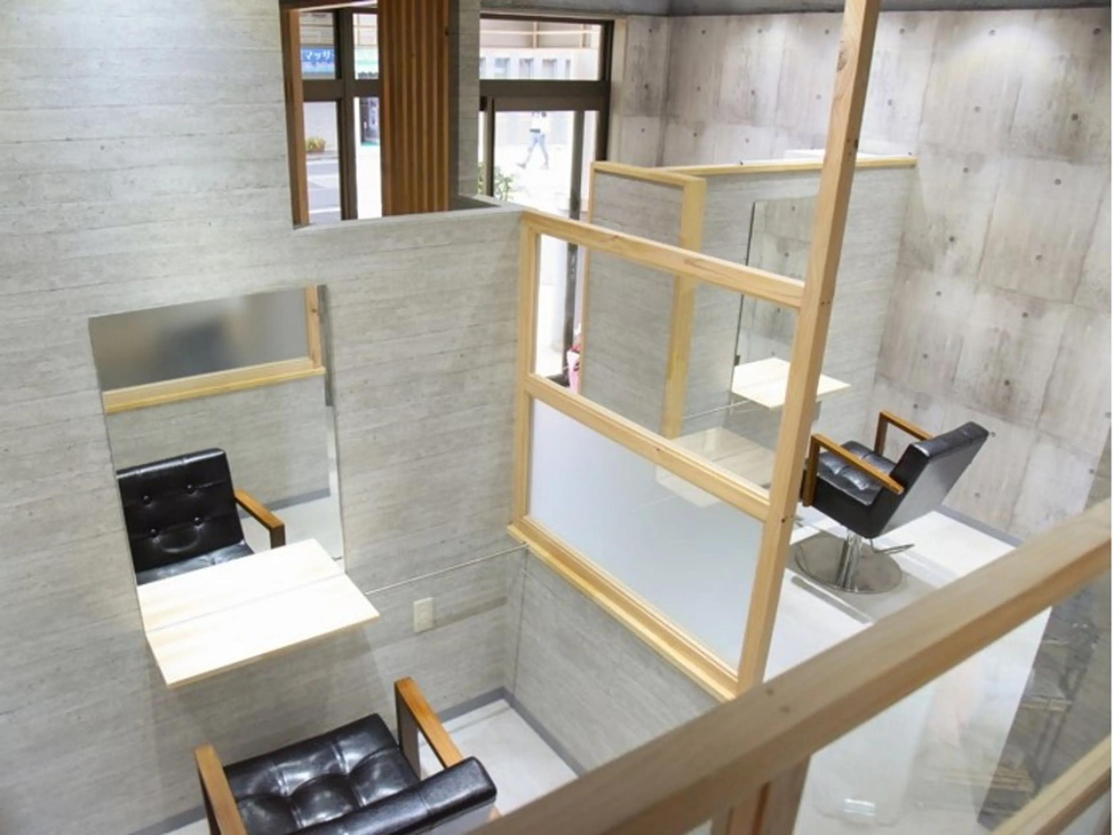 Luenの内観・外観2