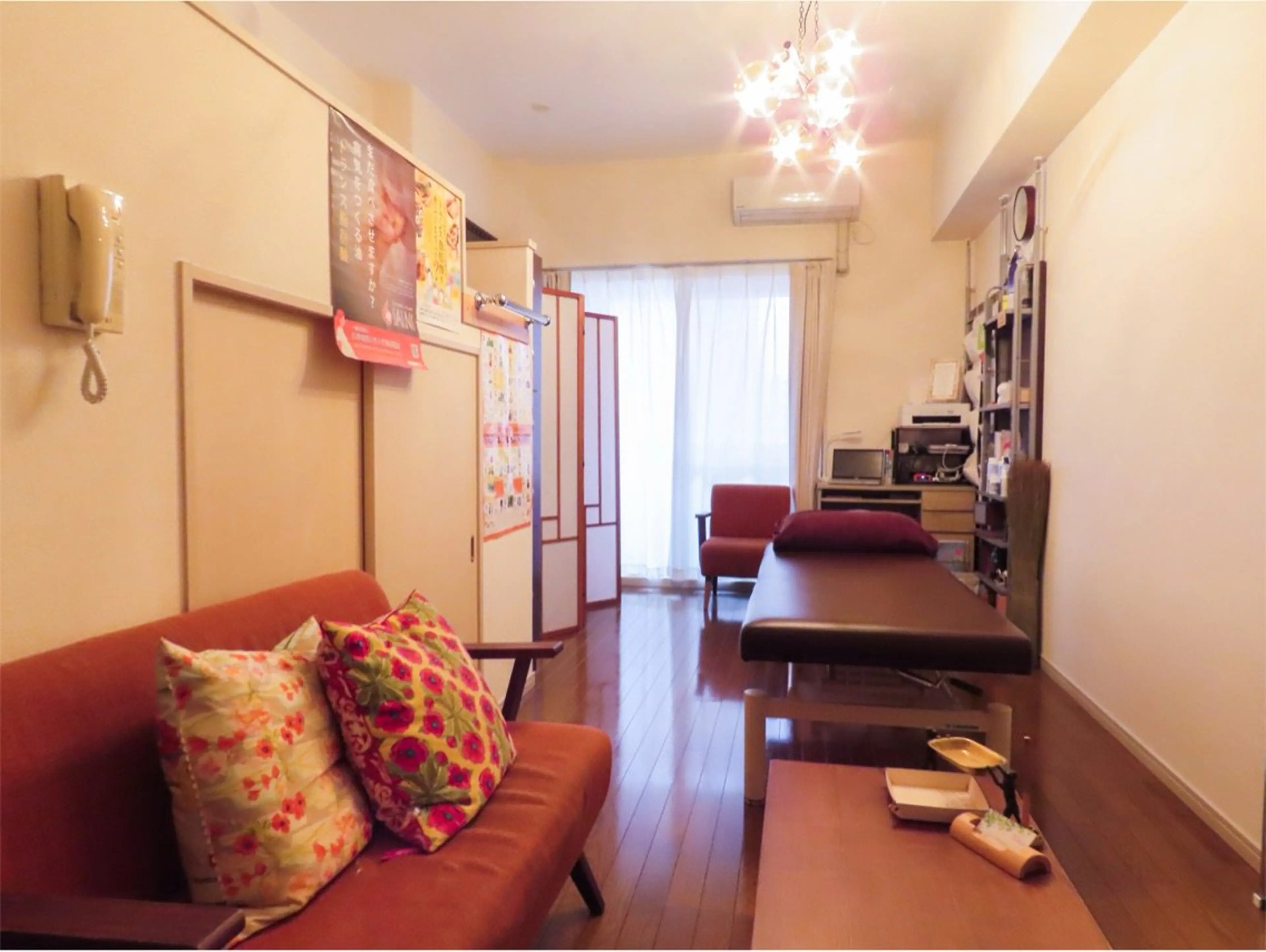 OnePlus+ 【ワンプラス】の内観・外観1