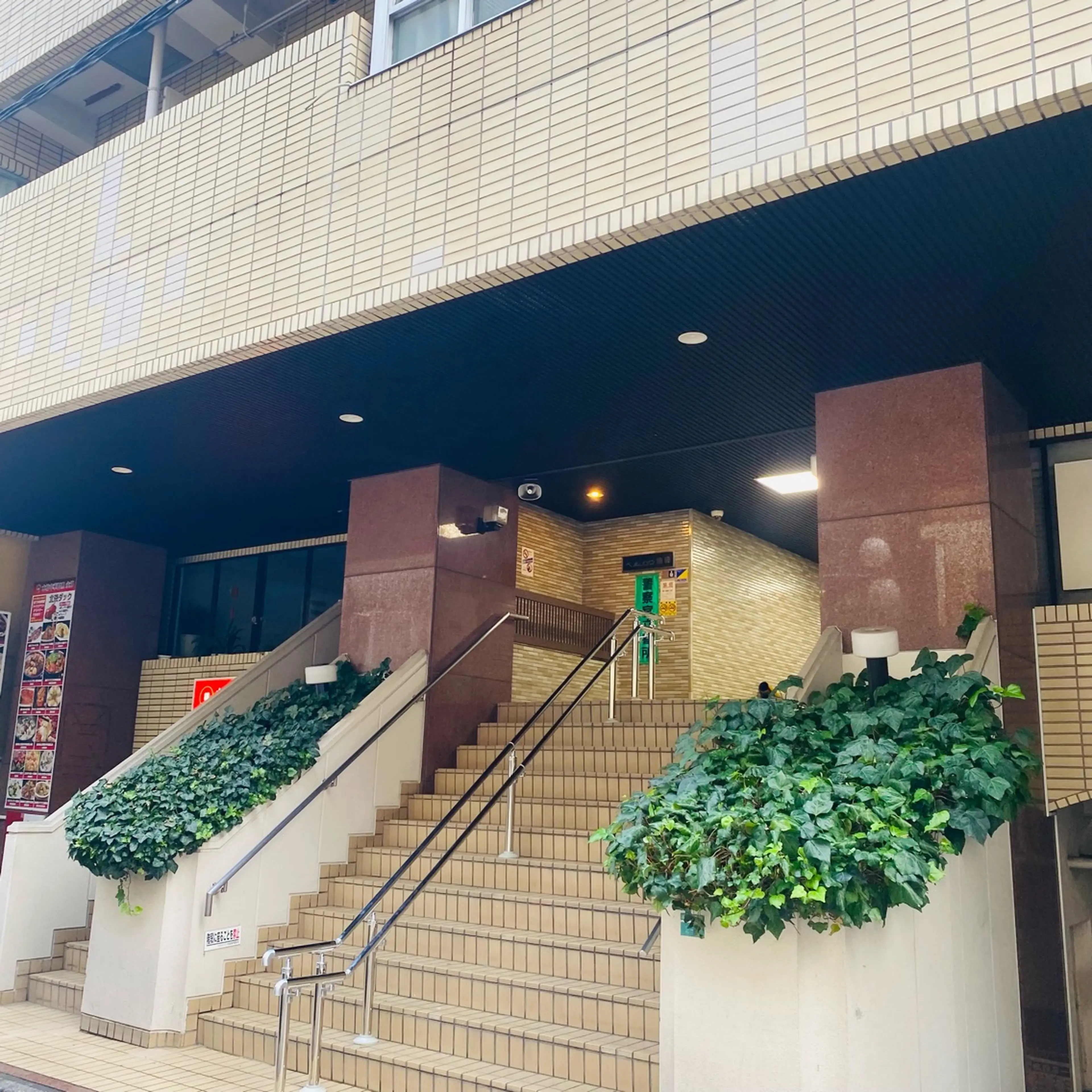 lotusの内観・外観1