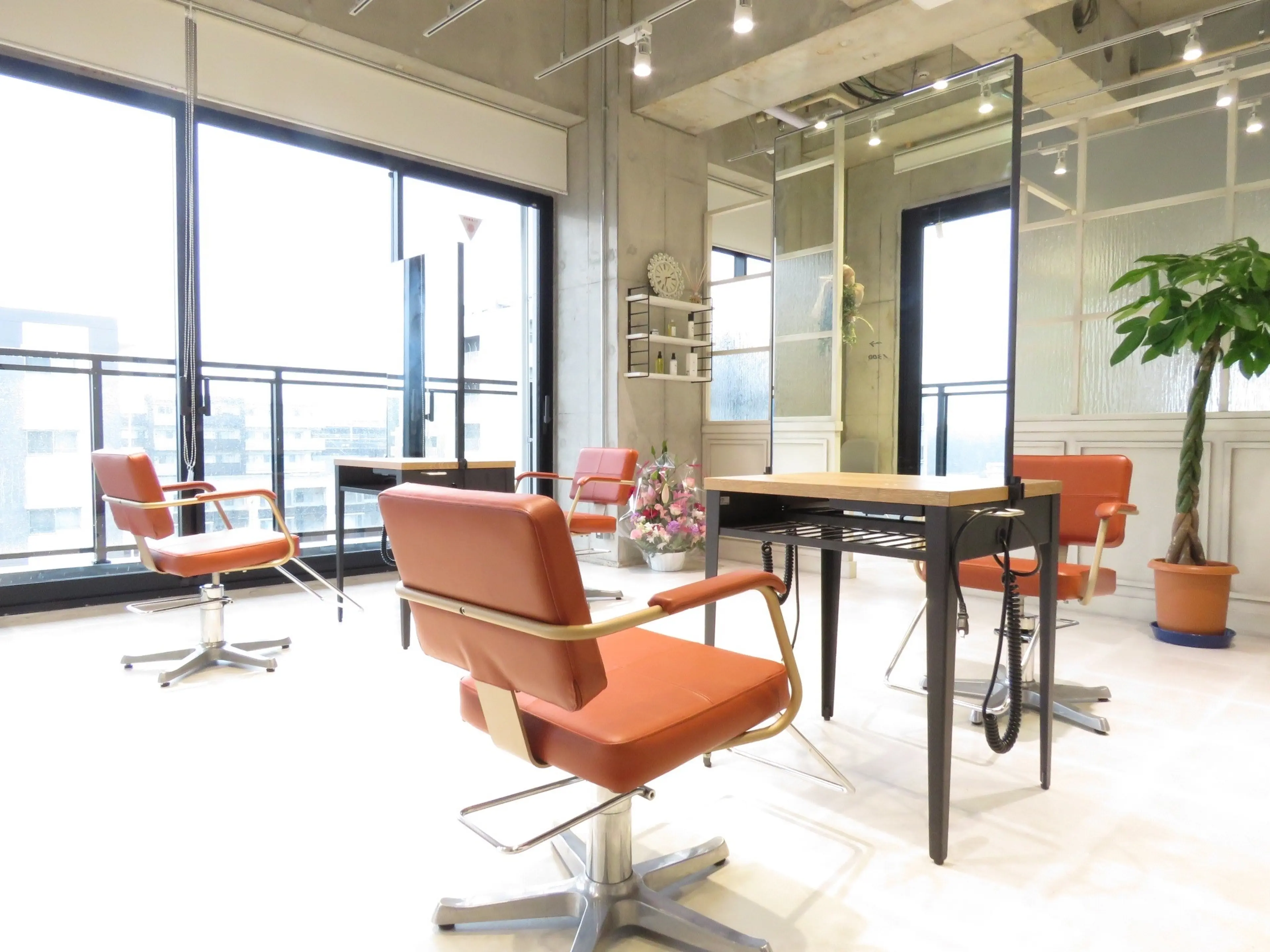 CUORE 流山おおたかの森店～髪質改善/ヘア・リセットサロン～【クオーレ】の内観・外観2