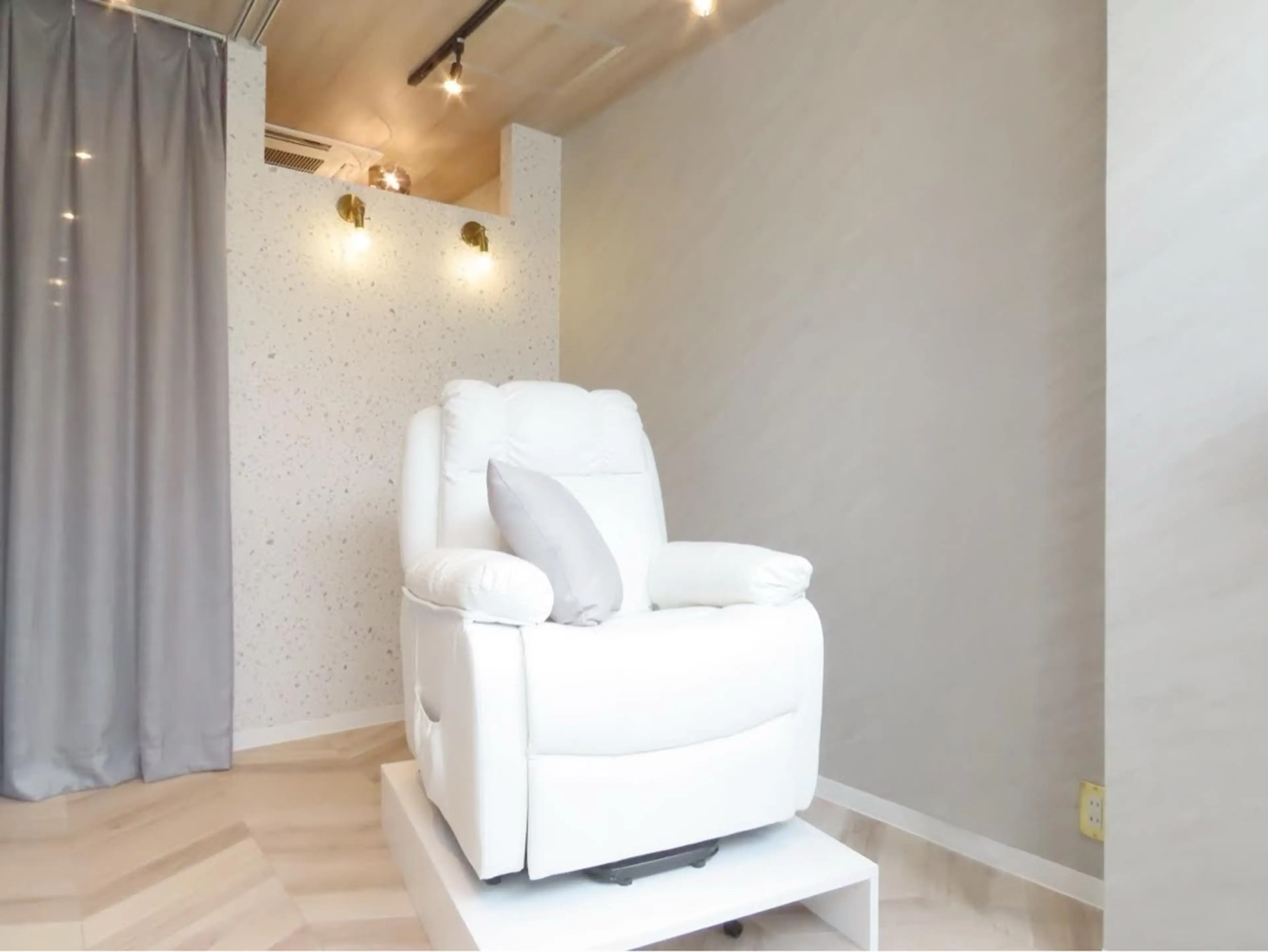 アイブロウサロンHills Beauty Salonの内観・外観2