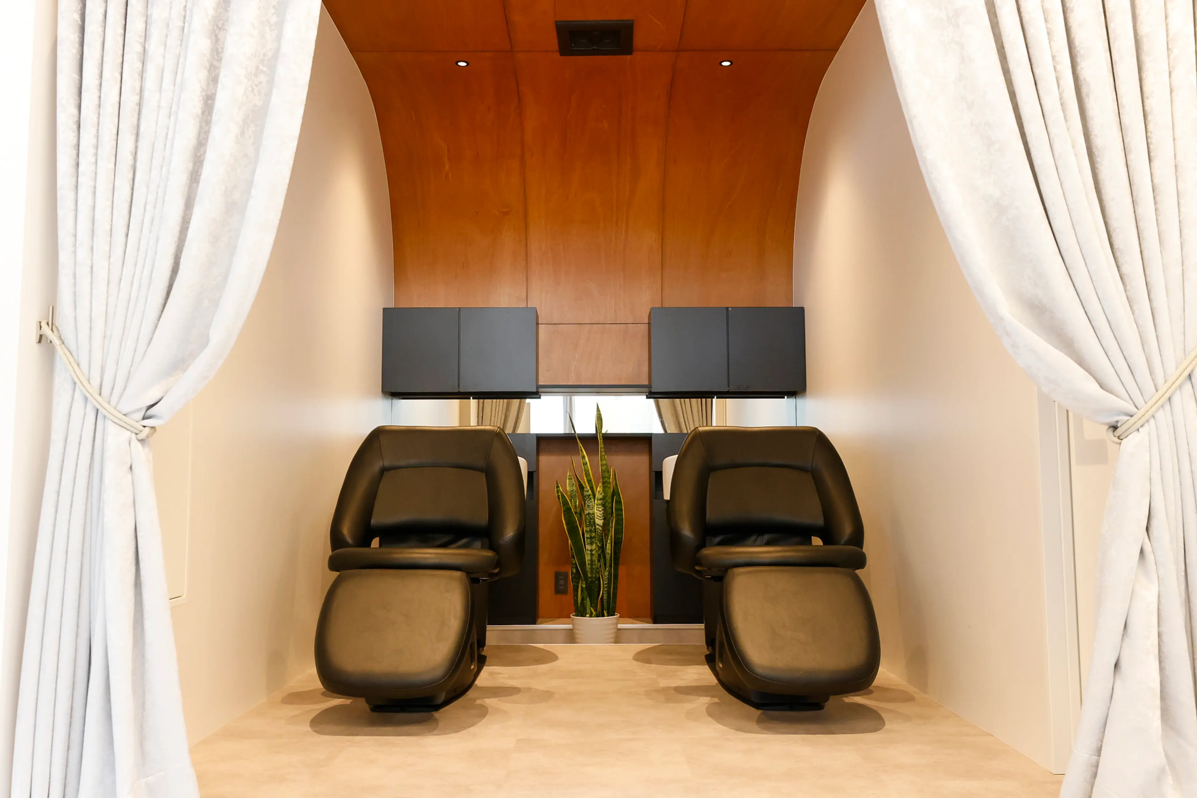 髪質改善サロン LABO Tokyo 池袋店の内観・外観2