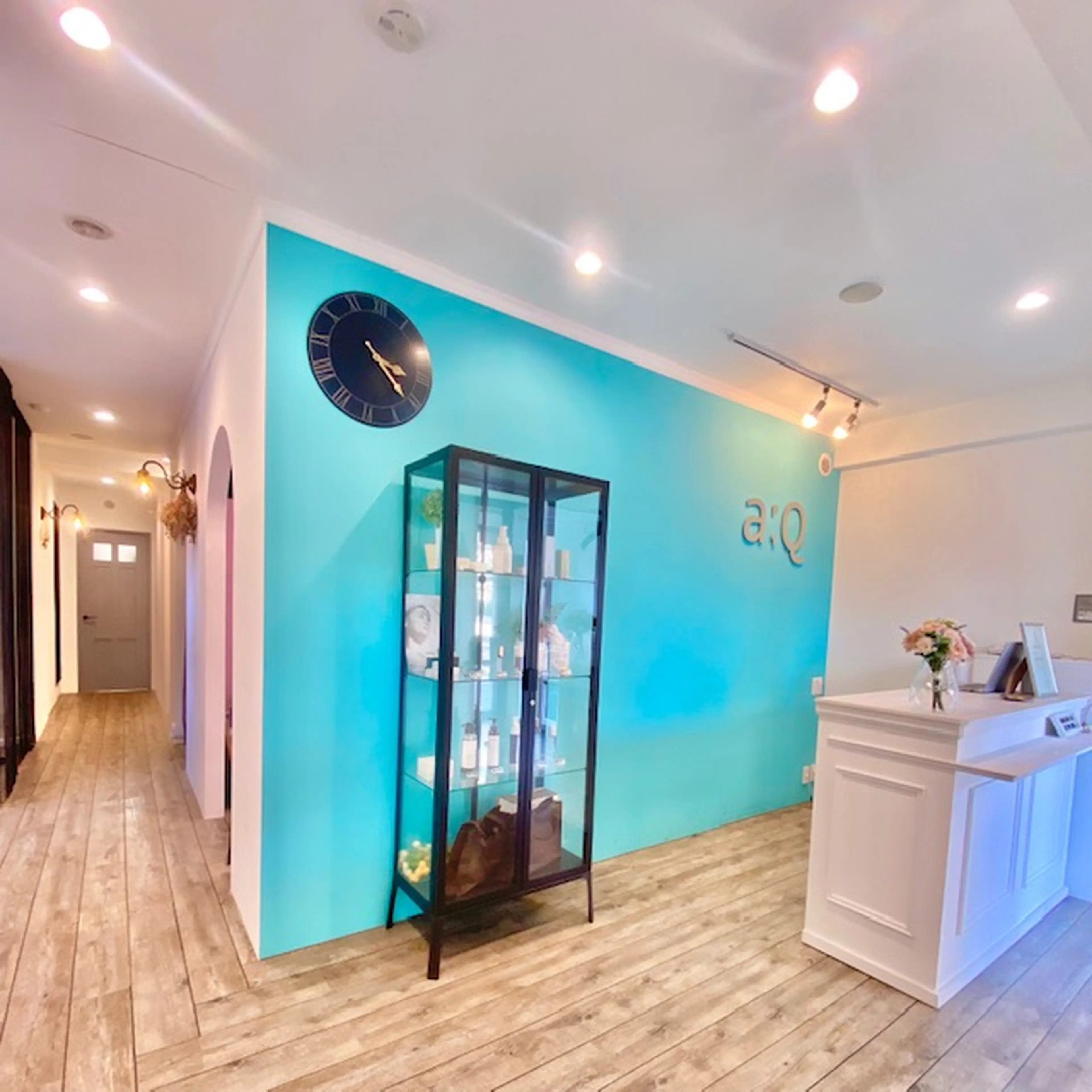 a:Qの内観・外観1