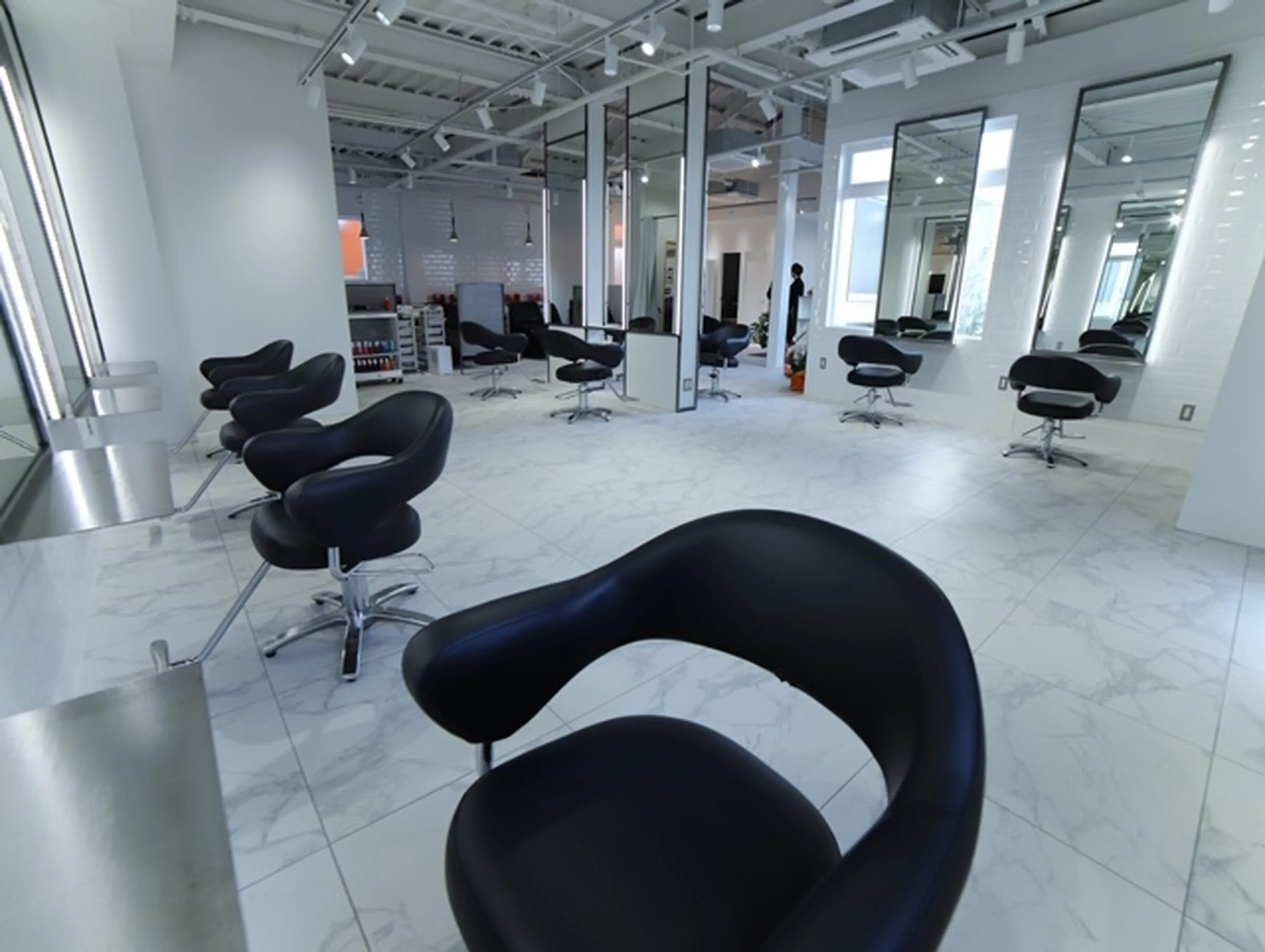 VAN COUNCIL一宮店の内観・外観2