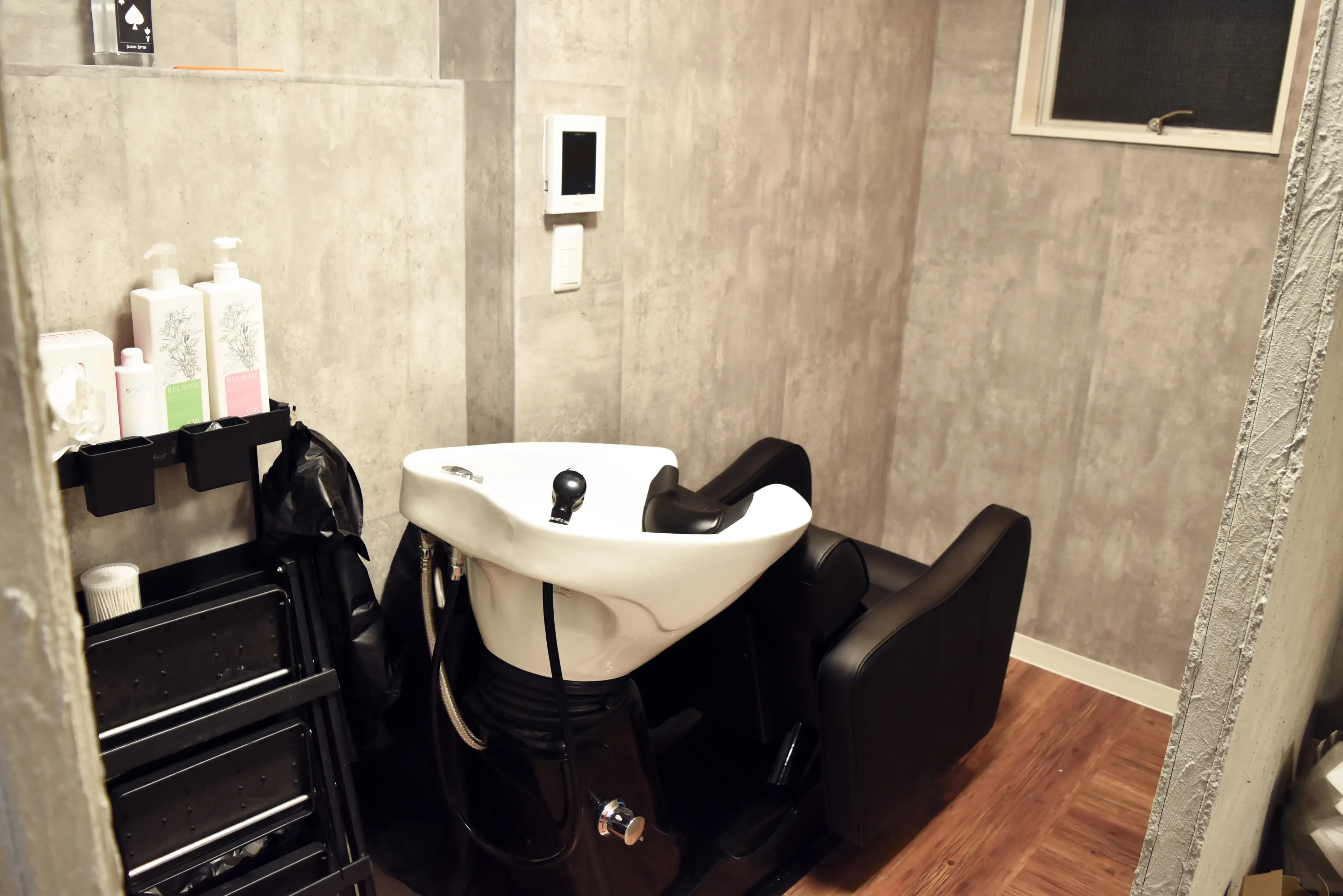 メカラボの内観・外観3